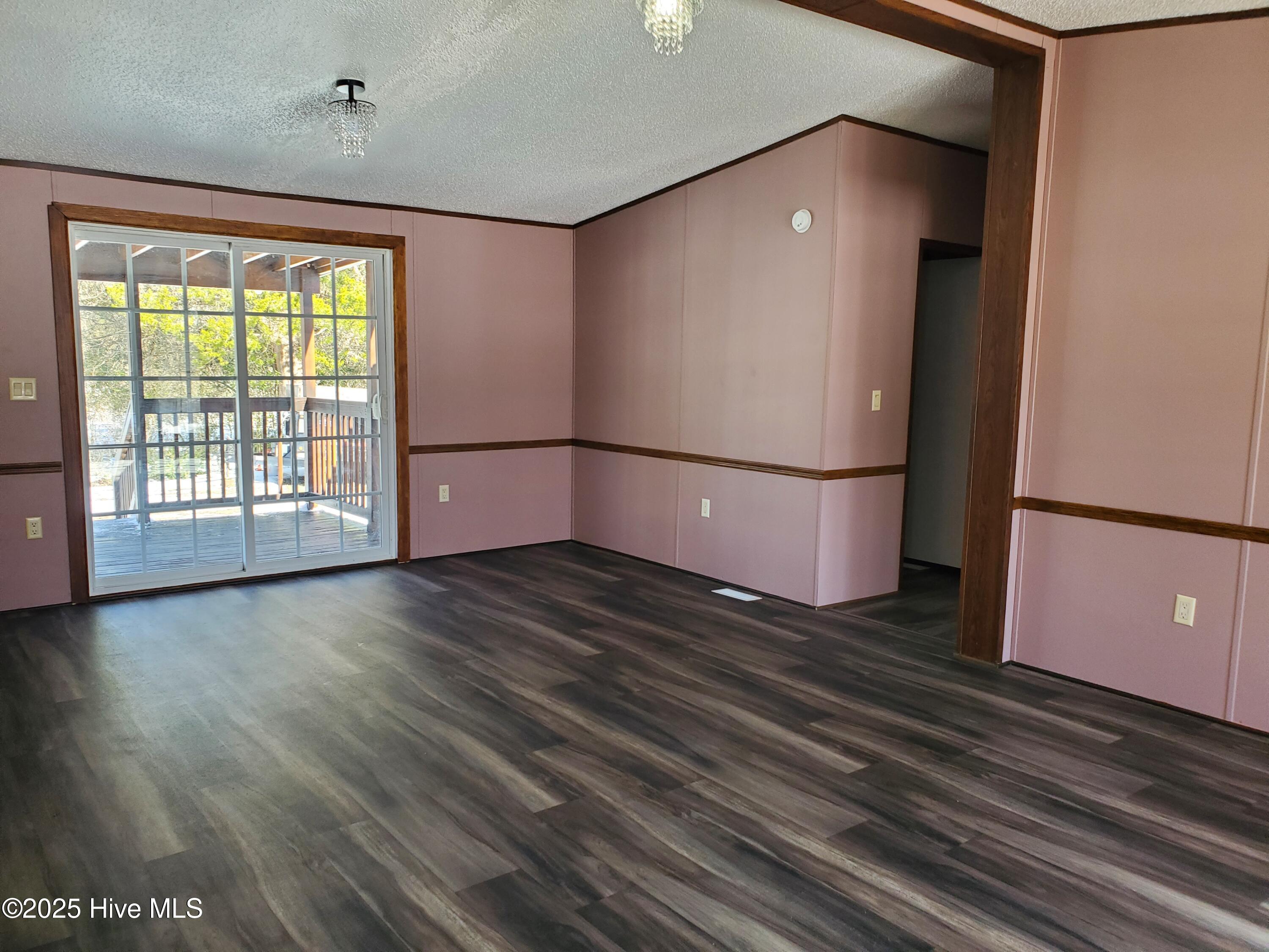 300 Horace Ward Avenue Property Photo 3