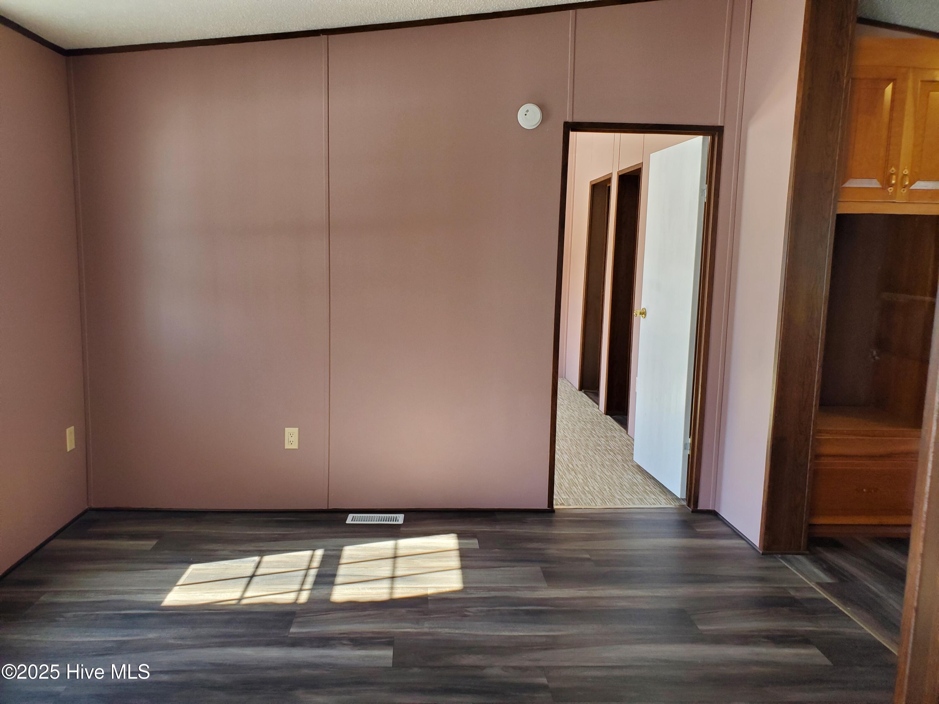 300 Horace Ward Avenue Property Photo 5