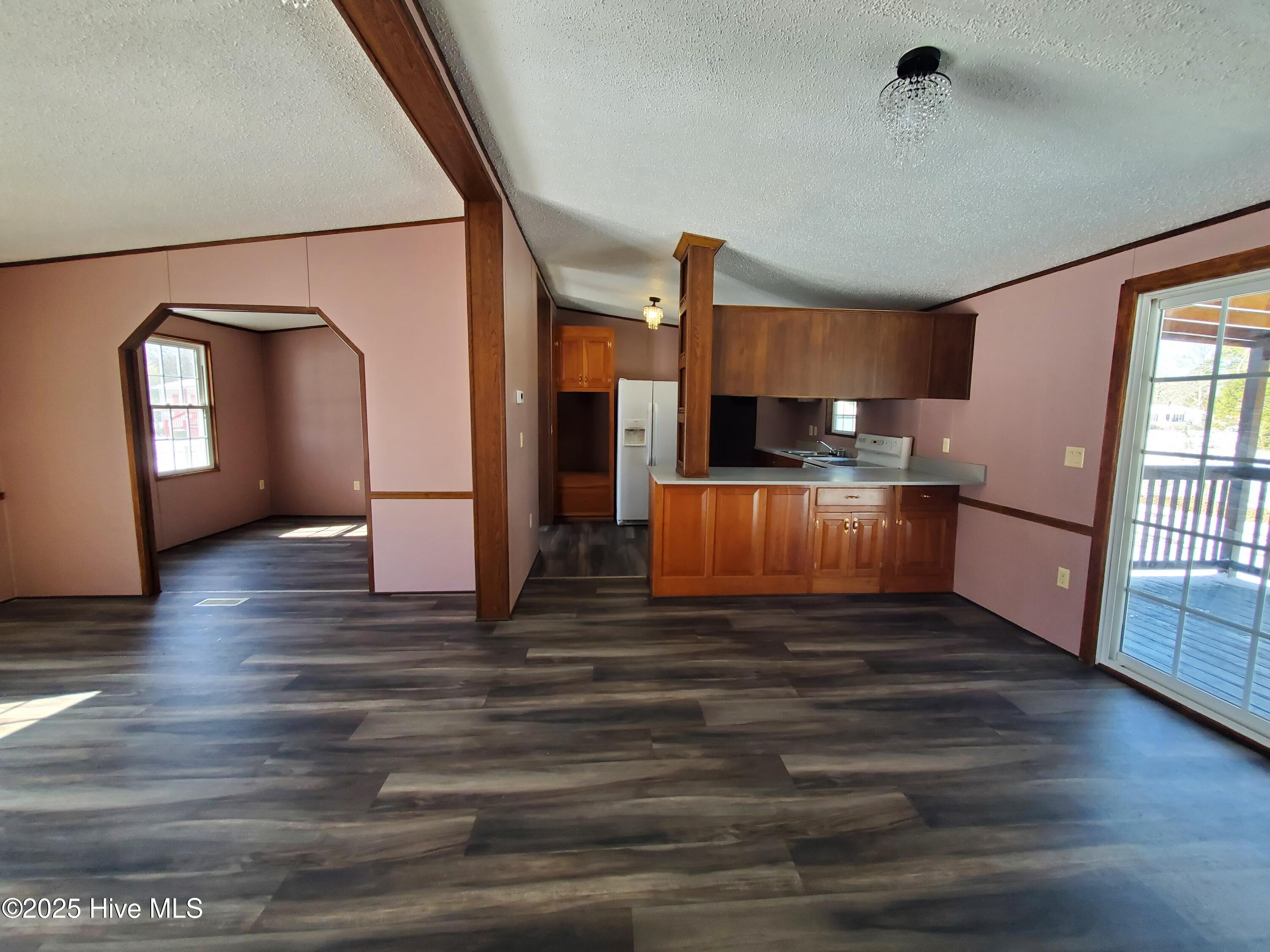 300 Horace Ward Avenue Property Photo 6