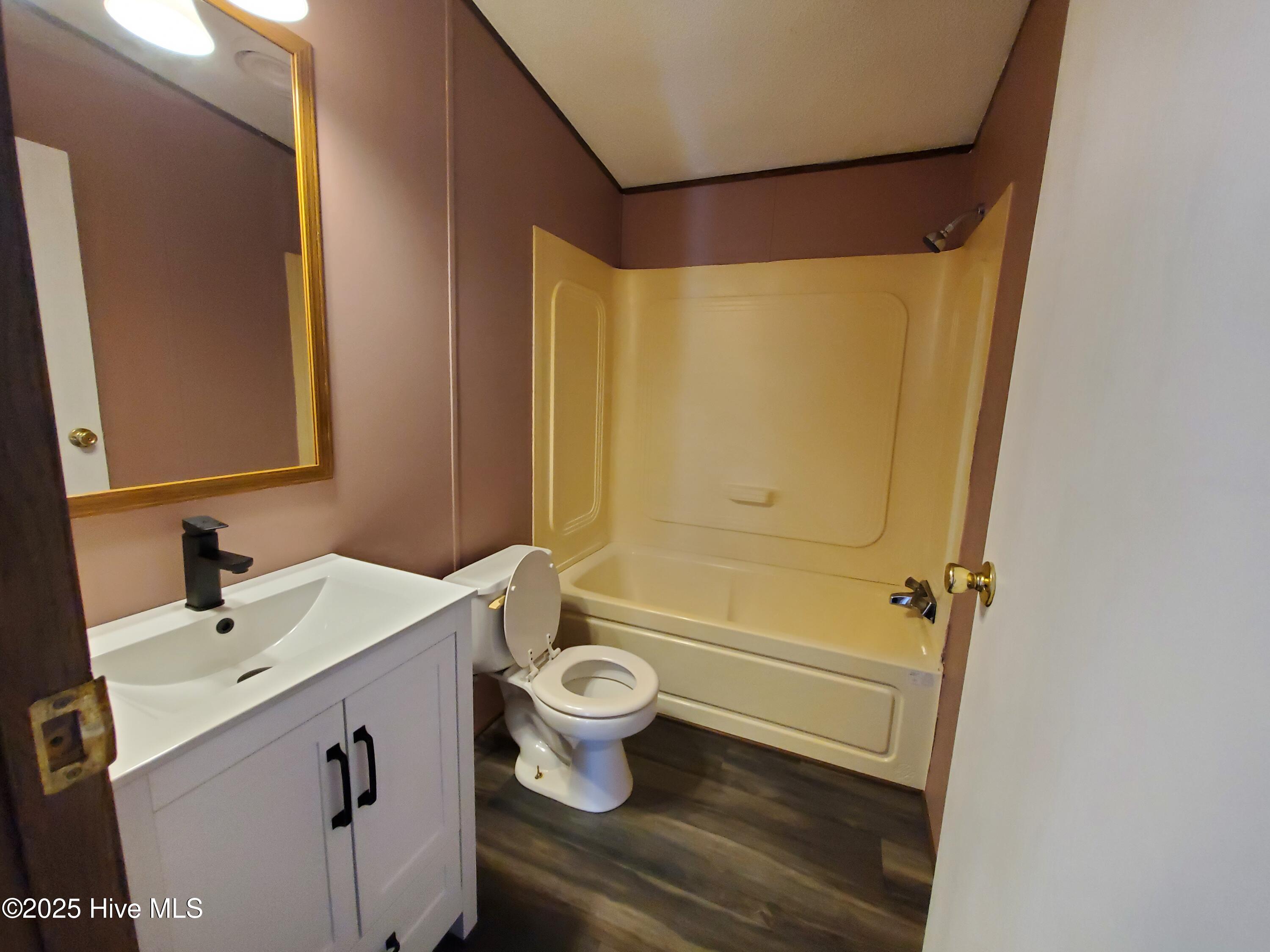300 Horace Ward Avenue Property Photo 9