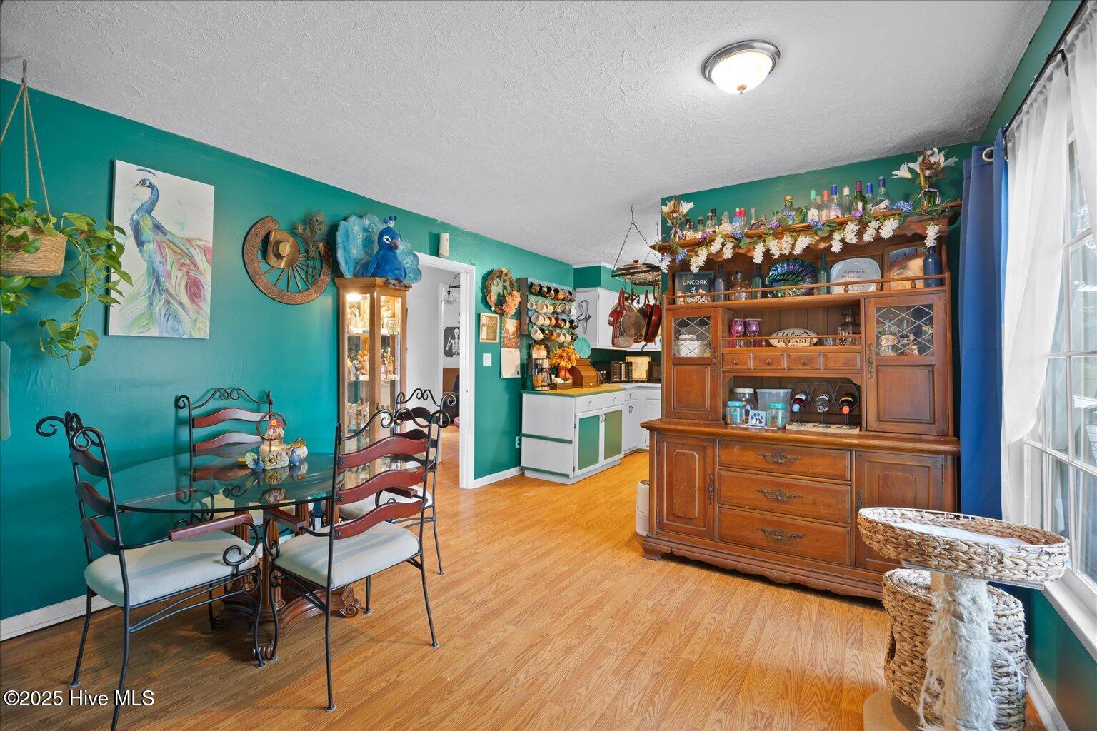 110 N East Avenue Property Photo 9