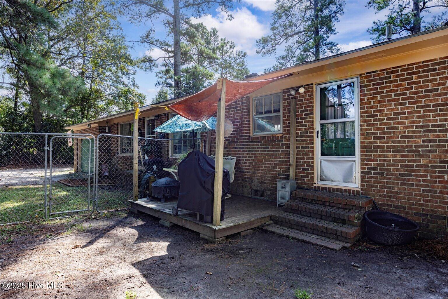 110 N East Avenue Property Photo 29