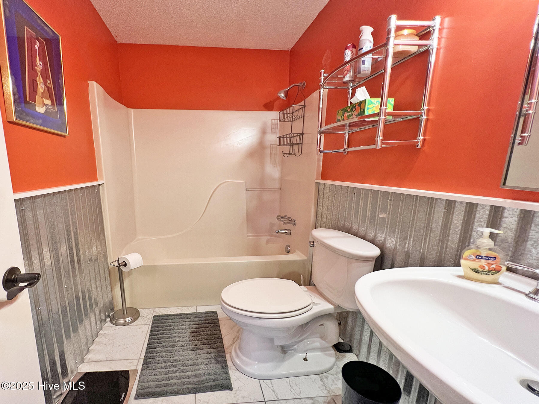 141 North Lake Drive Property Photo 28