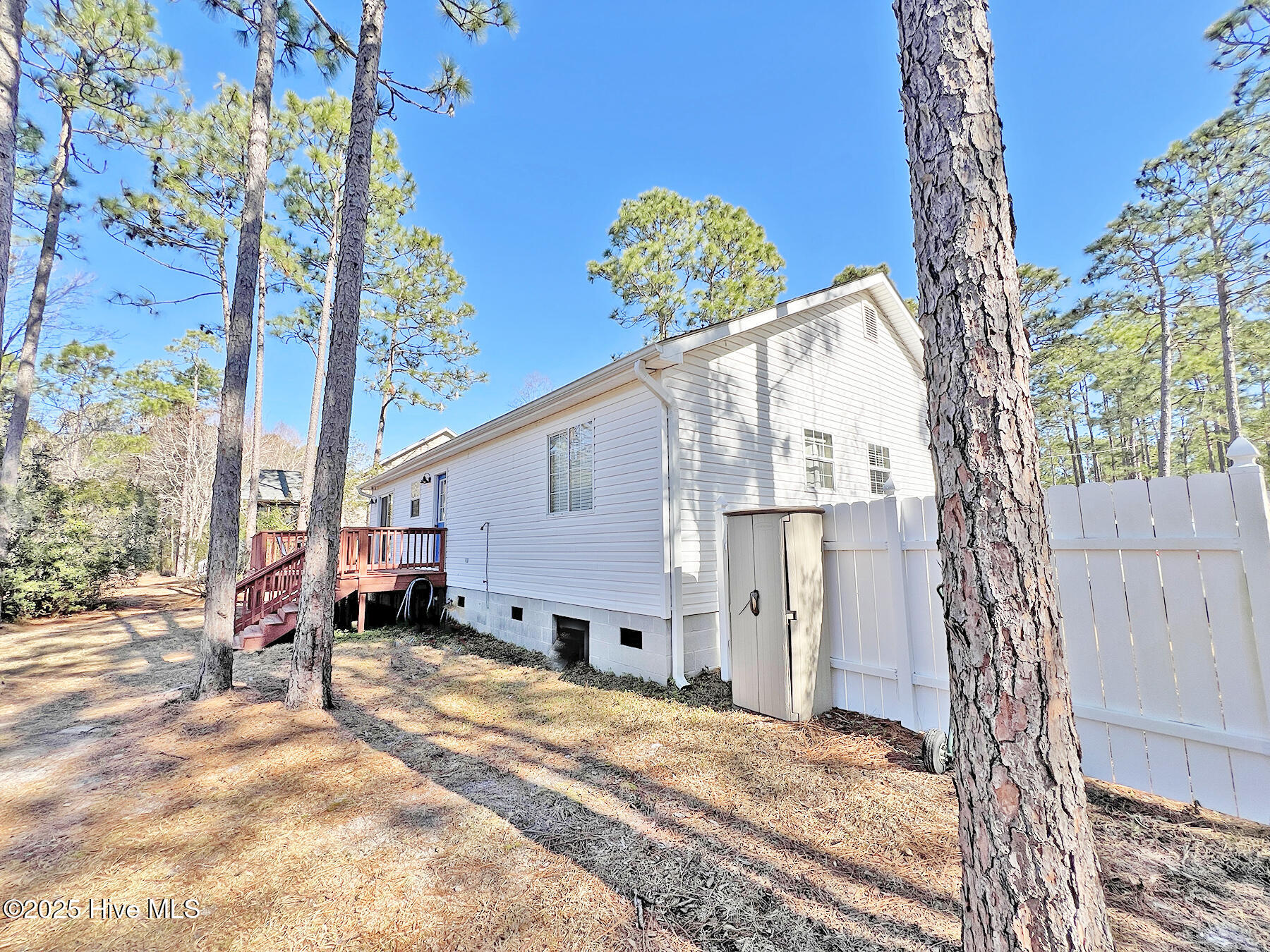 141 North Lake Drive Property Photo 43