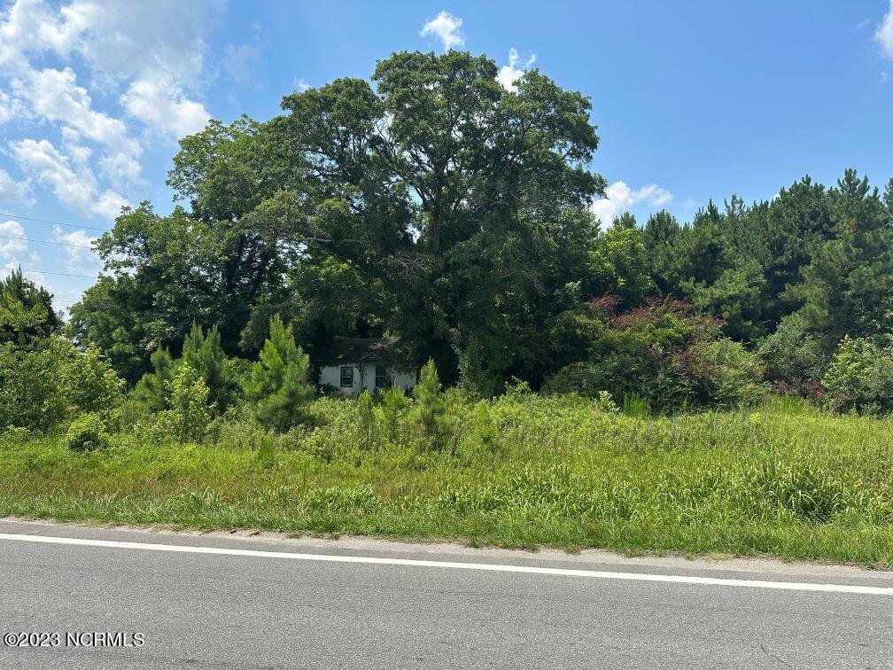5572 Nc 41 Property Photo