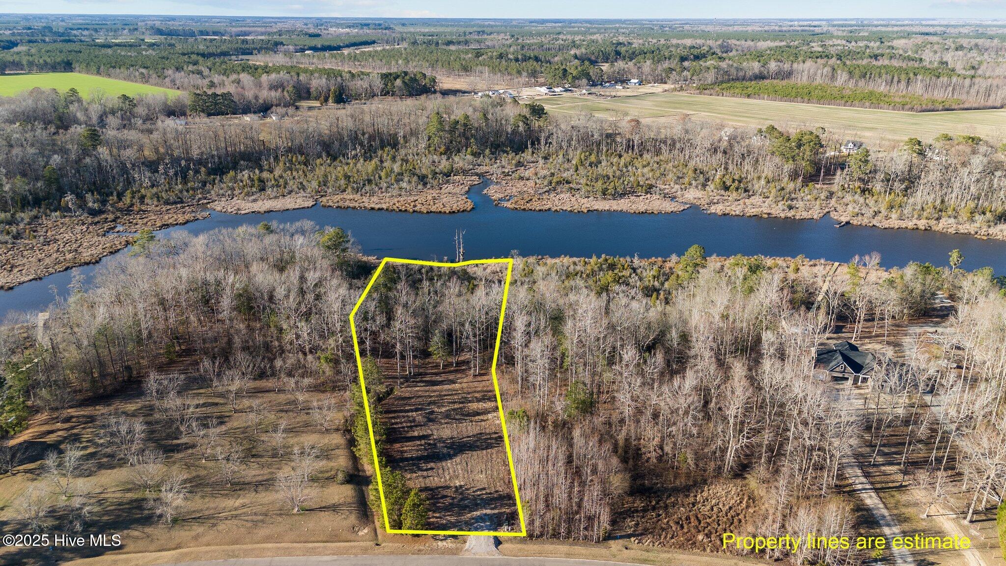 609 Treasure Point Drive Property Photo 3