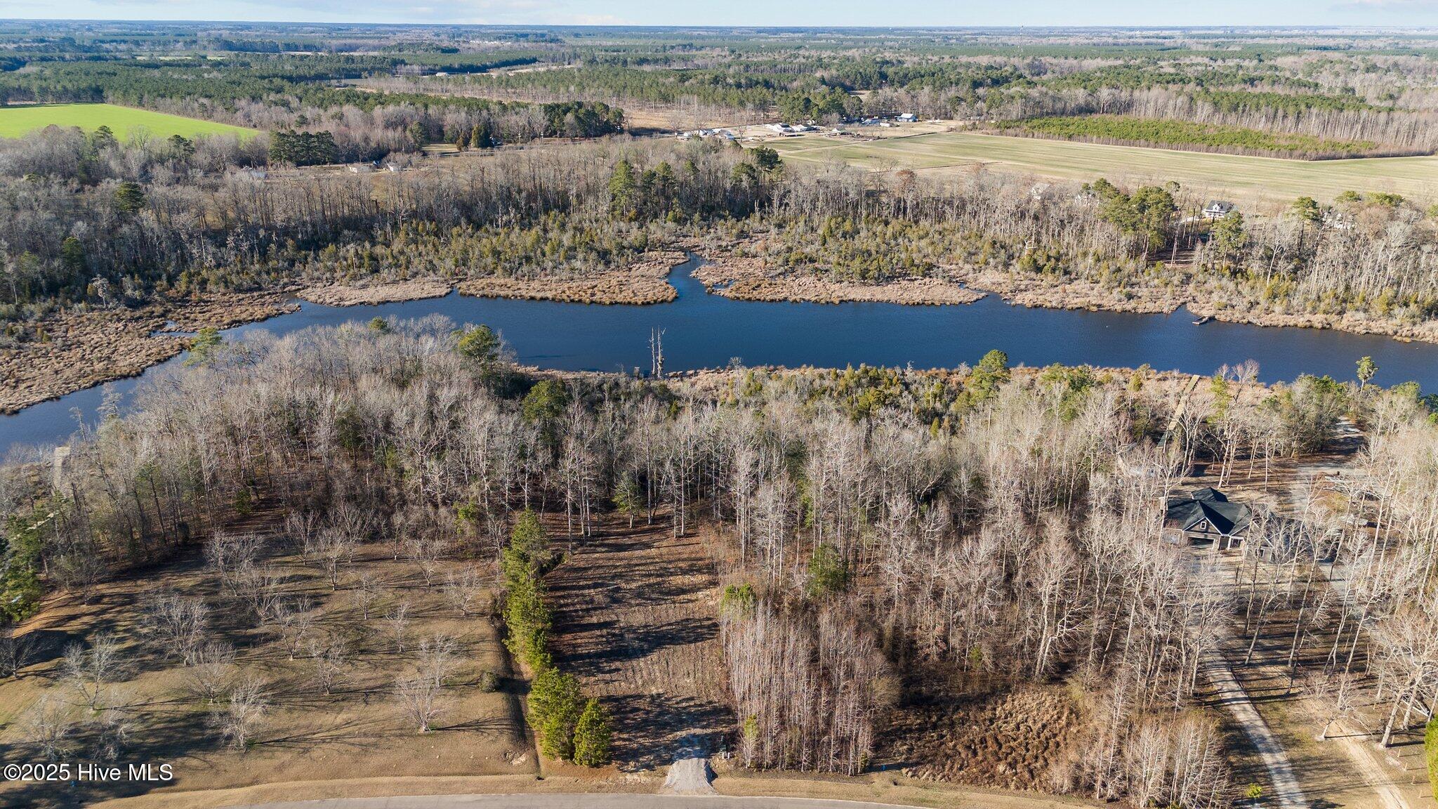 609 Treasure Point Drive Property Photo 15