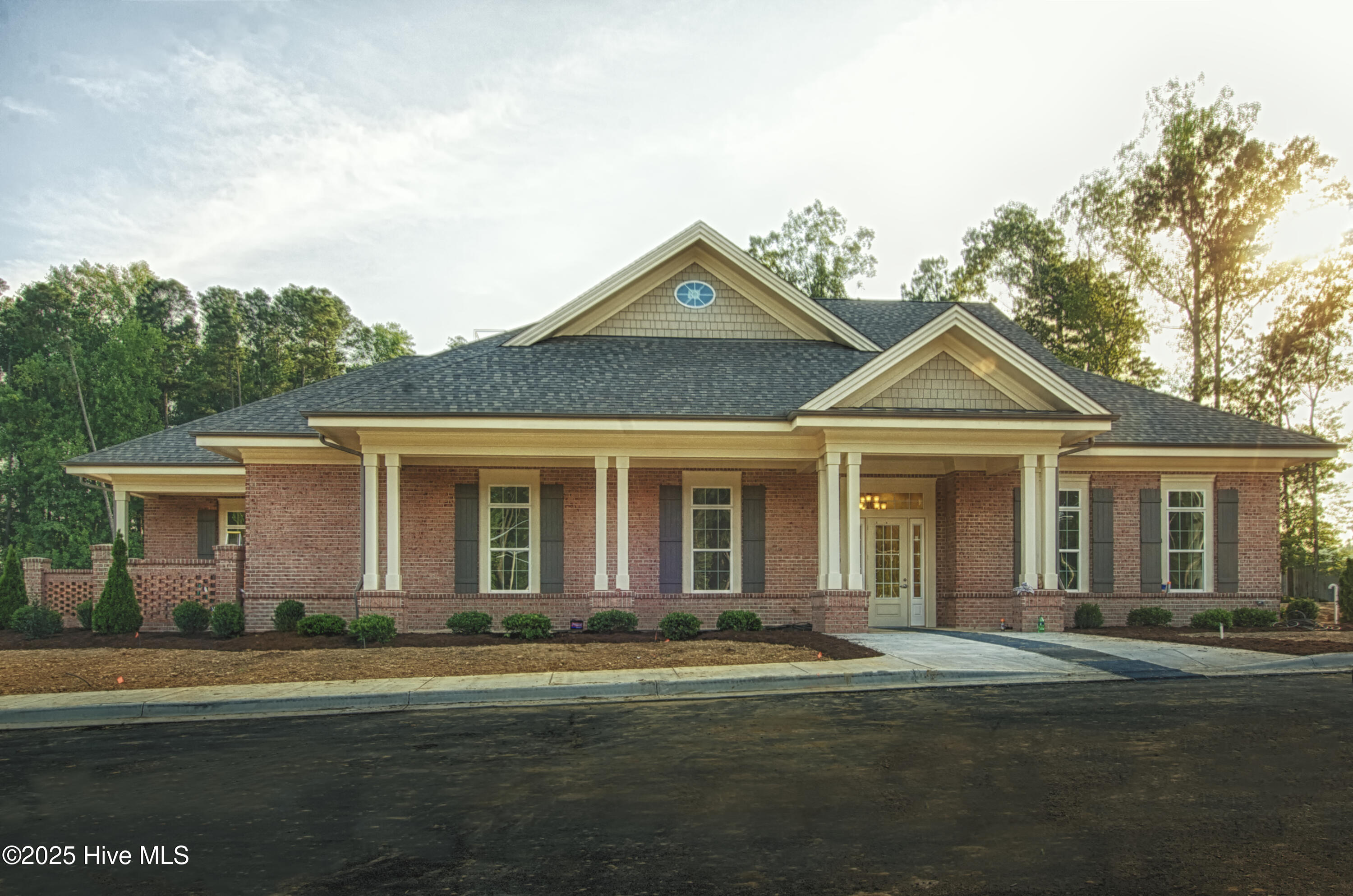 279 Tayriver Property Photo 16