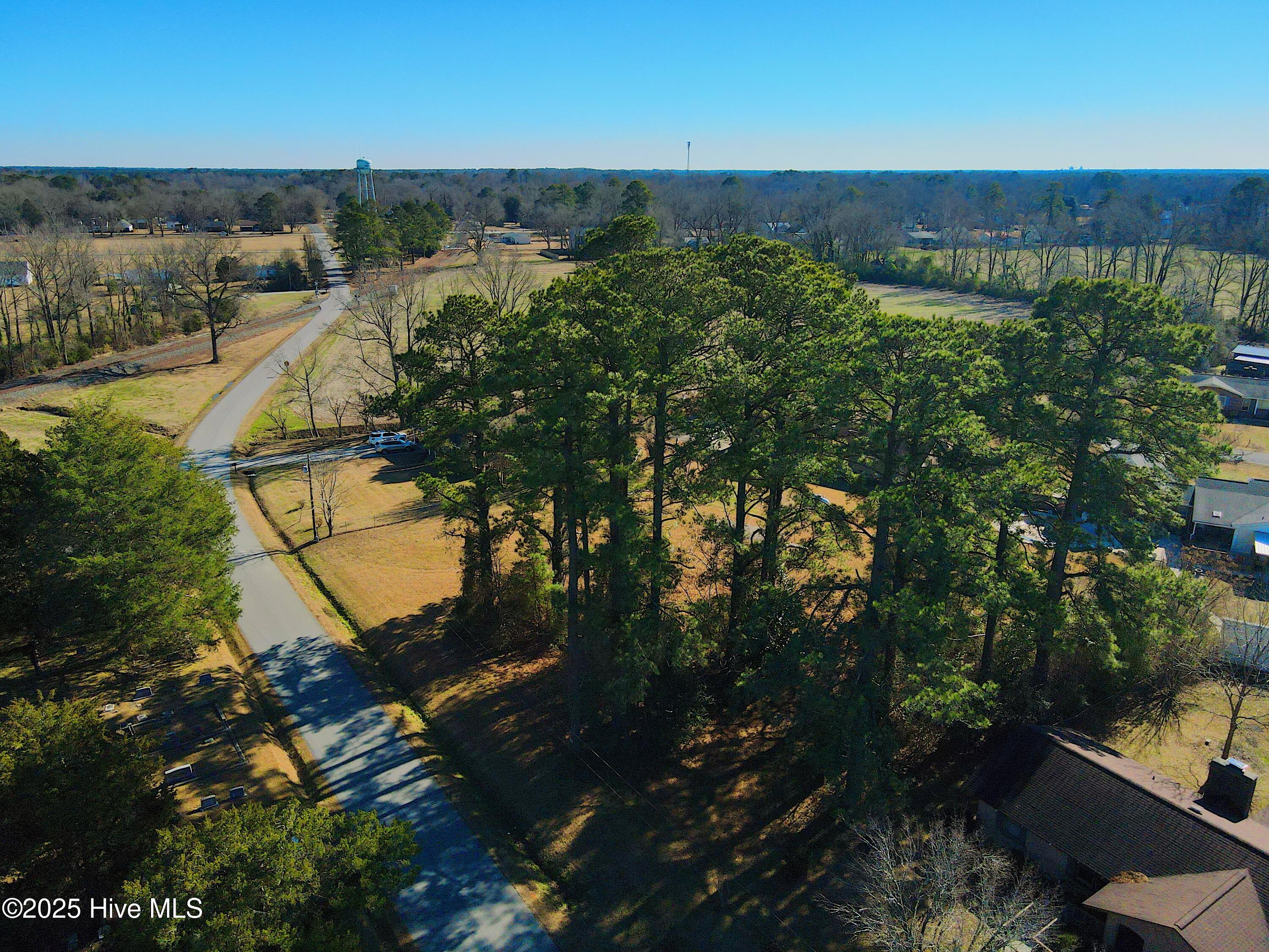 325 Mill Road Property Photo 9