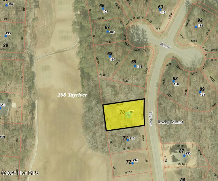 208 Tayriver Property Photo 1
