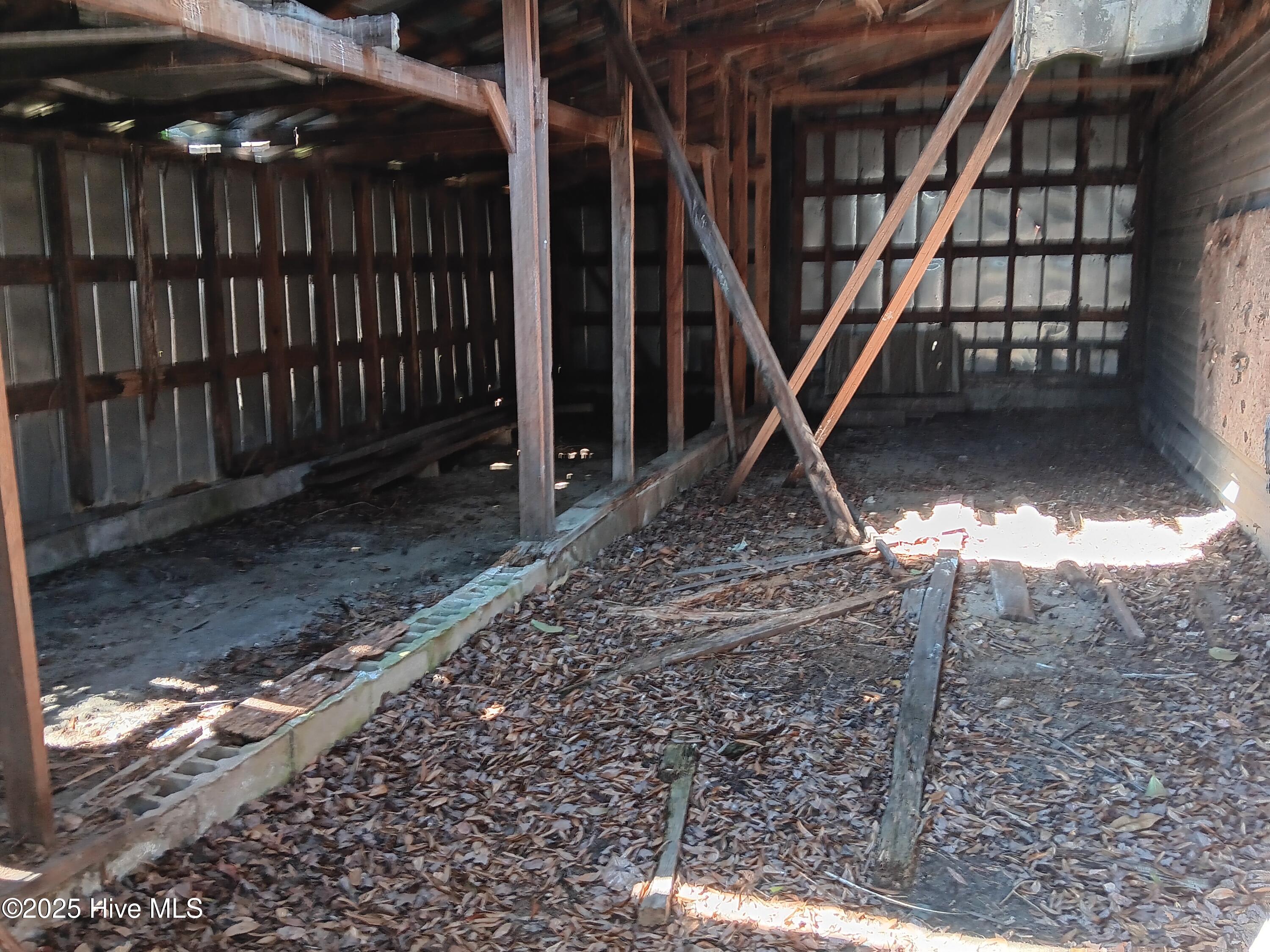 101 N Main Street Property Photo 18