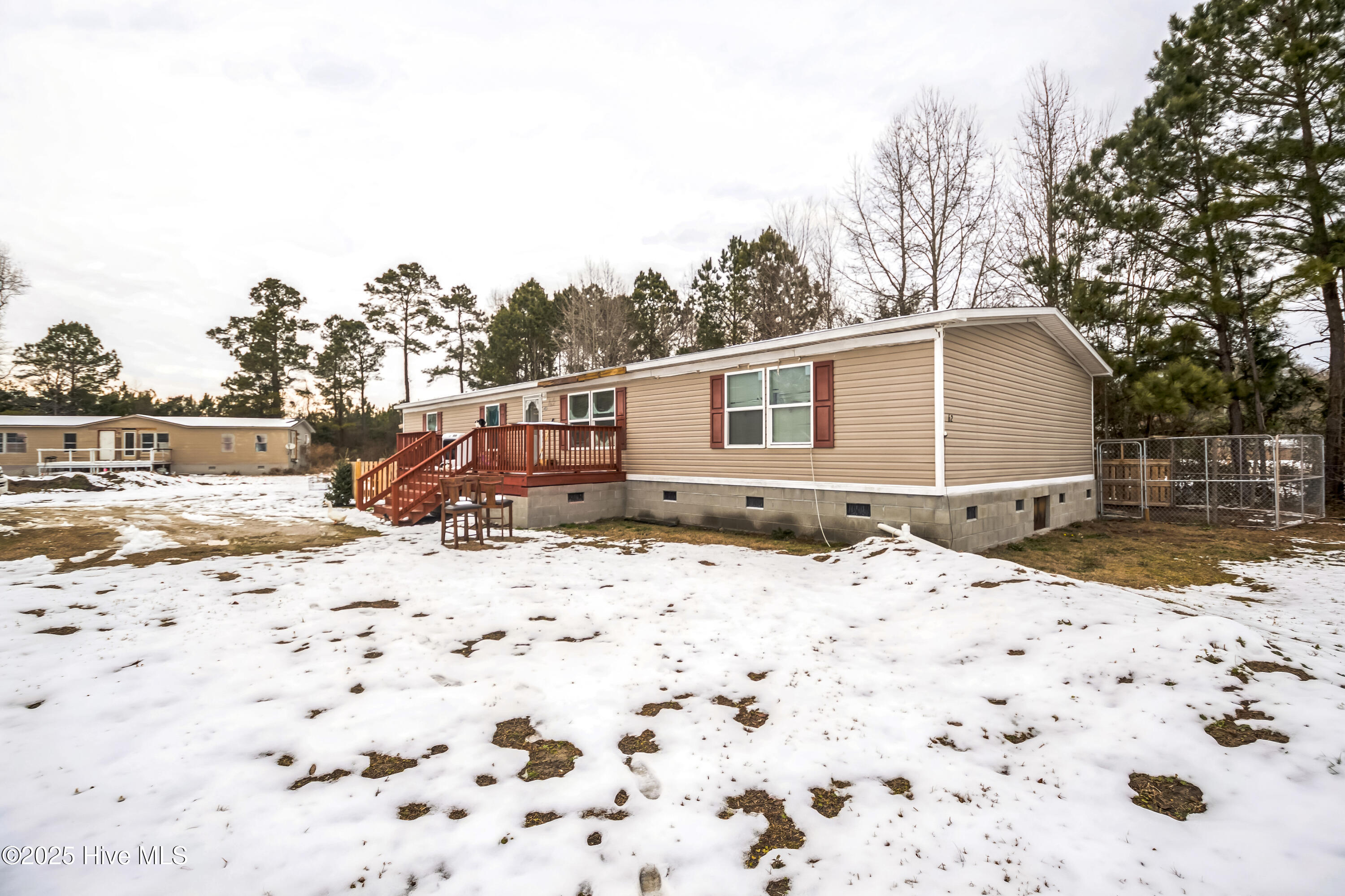 462 Greentown Road Property Photo 2