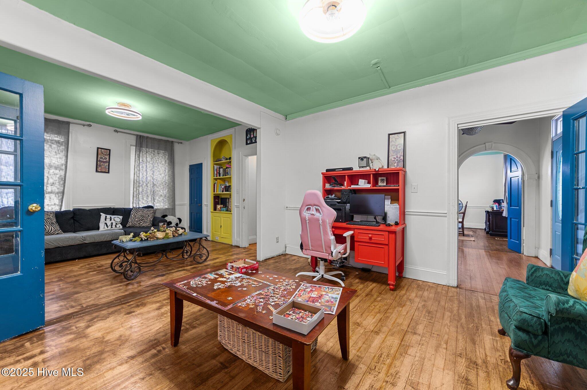 900 Hines Street Property Photo 12