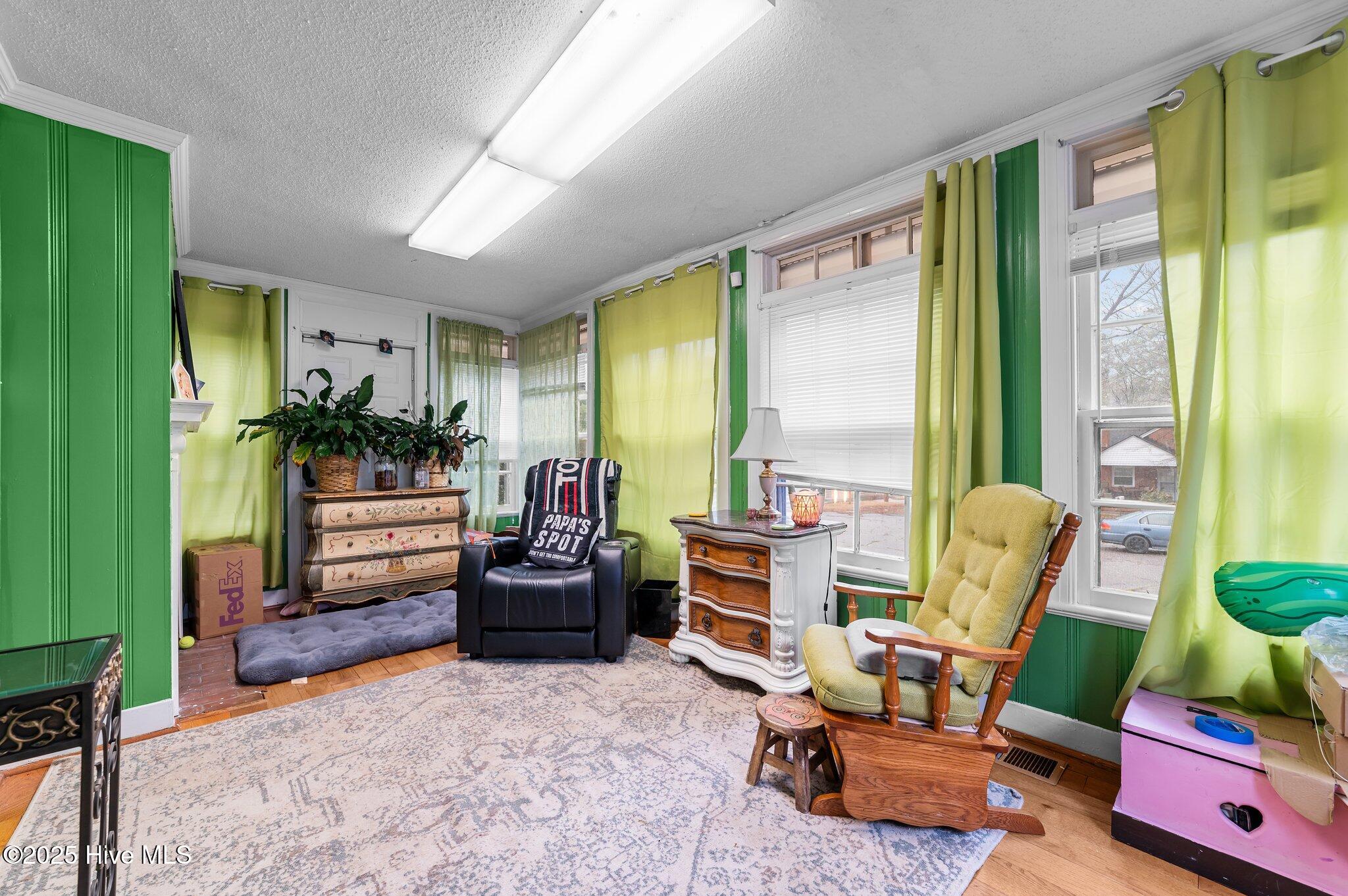 900 Hines Street Property Photo 17