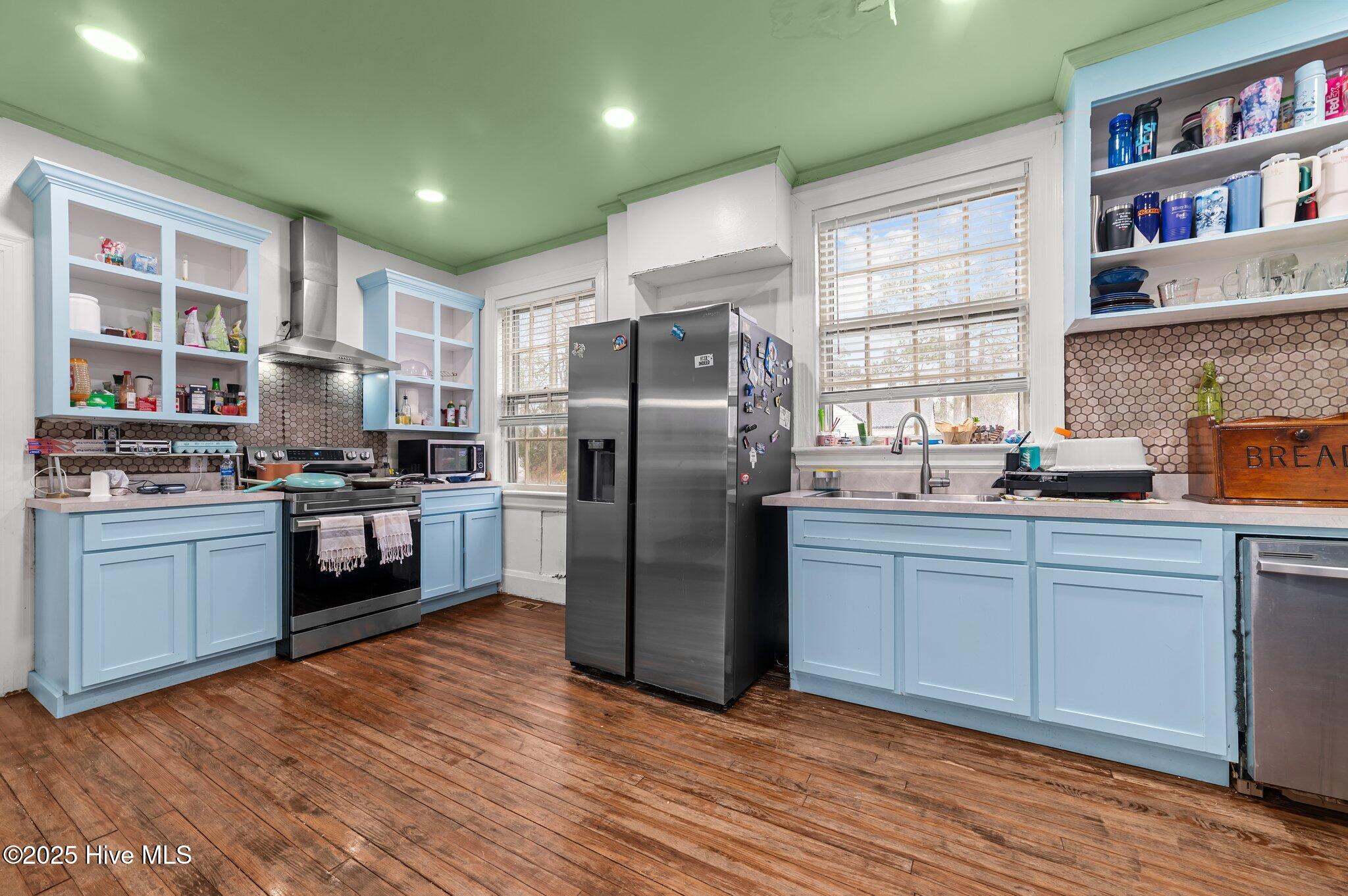 900 Hines Street Property Photo 20