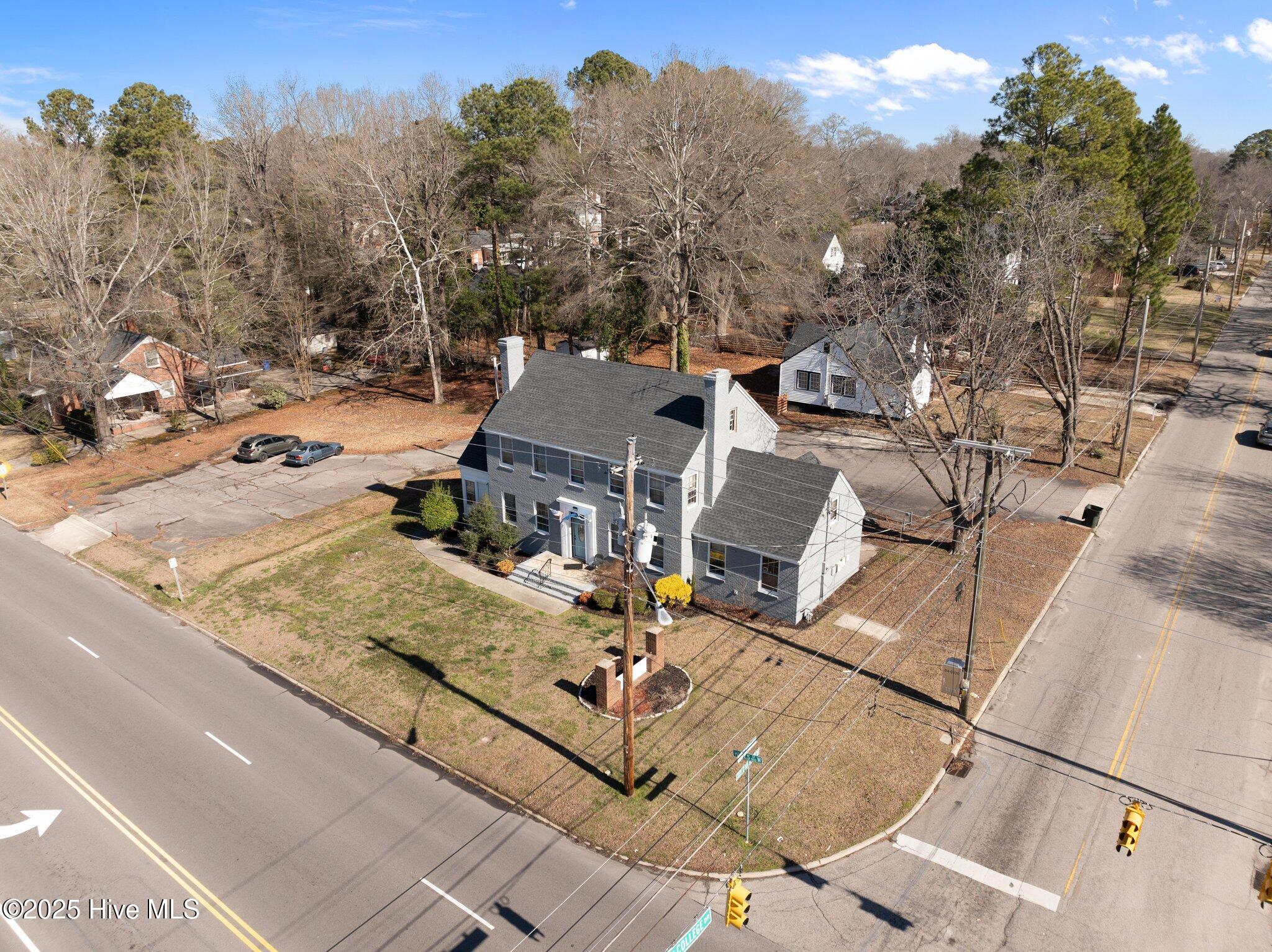 900 Hines Street Property Photo 39