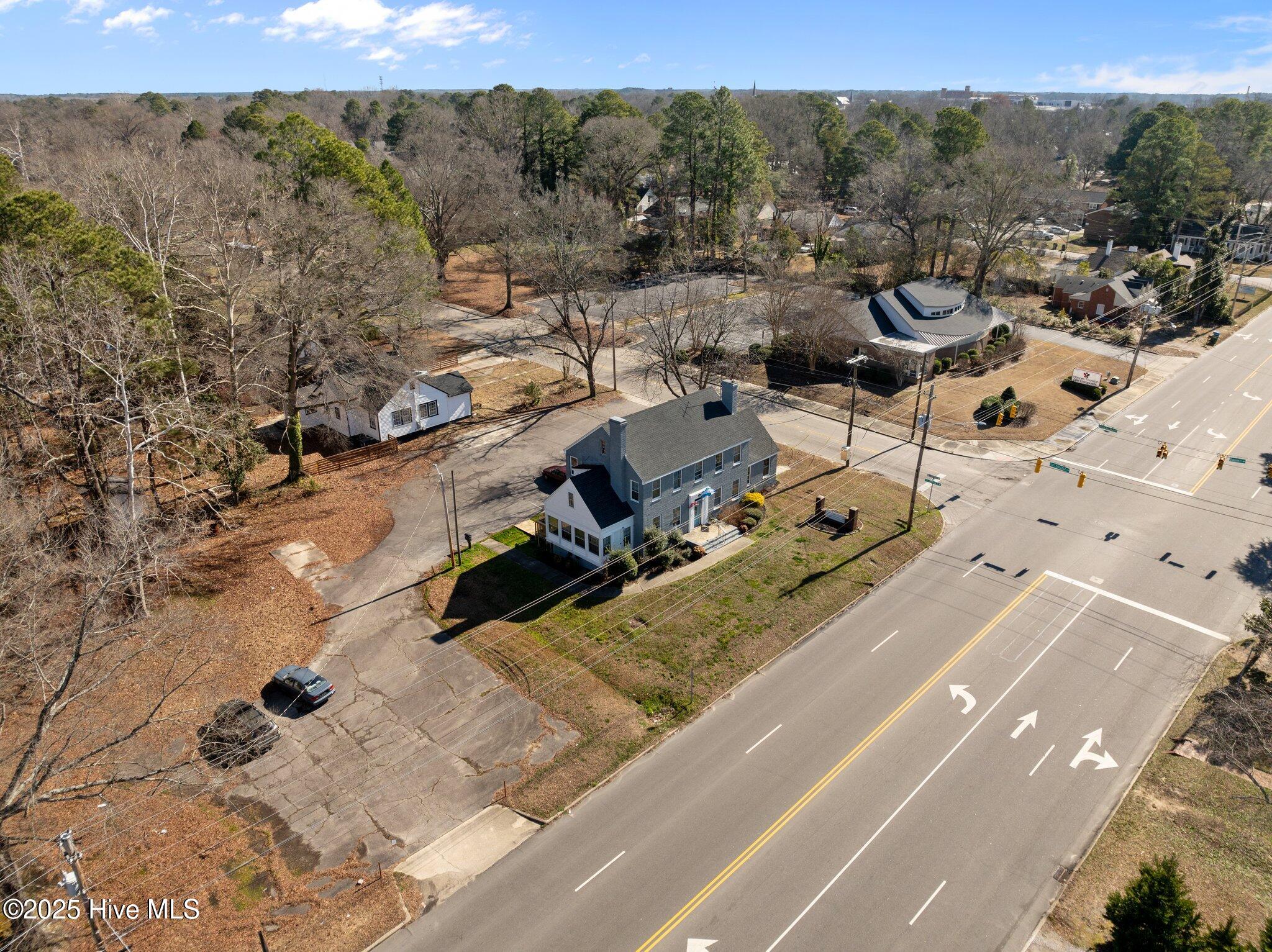900 Hines Street Property Photo 41