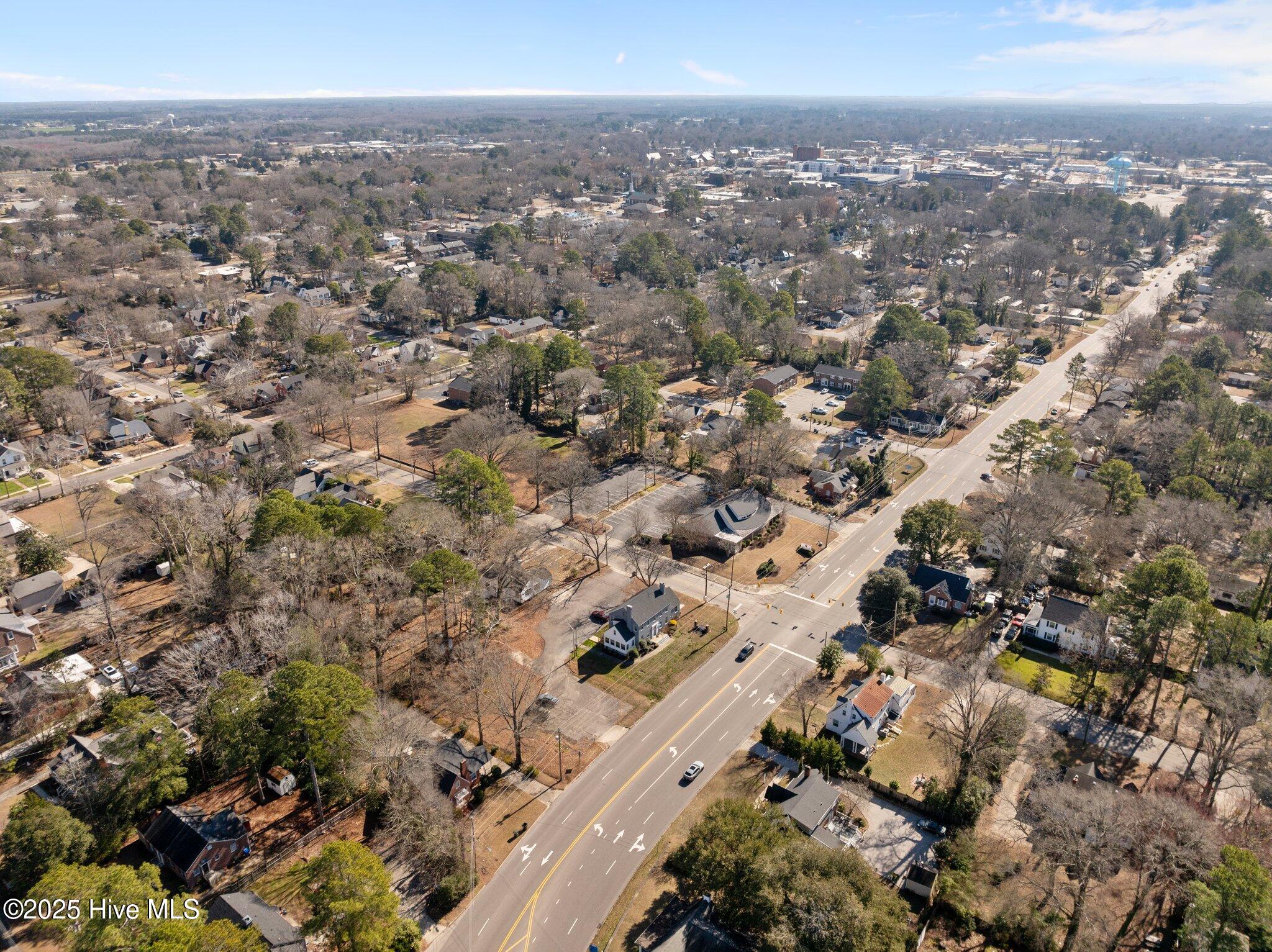 900 Hines Street Property Photo 45