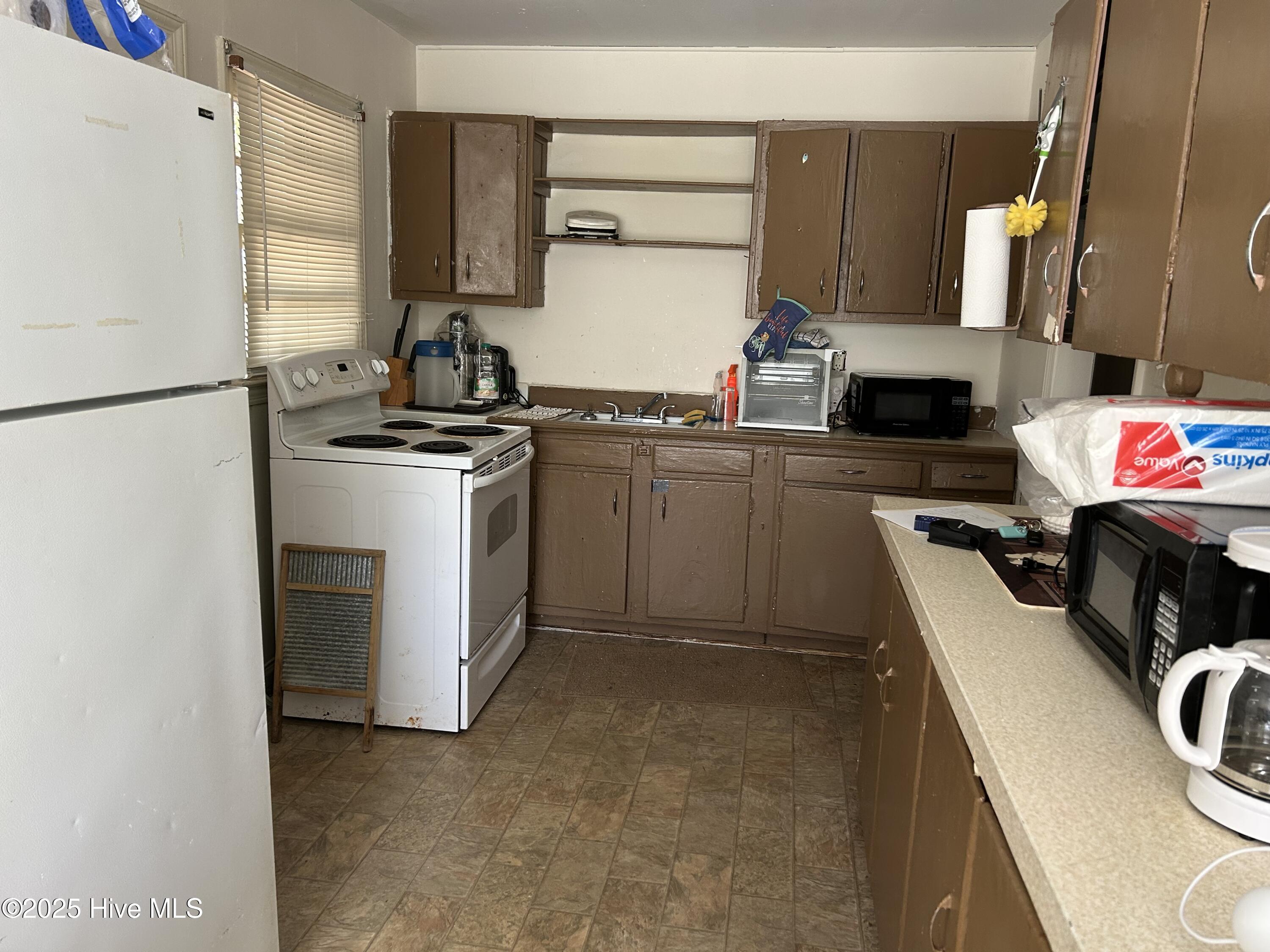 1117 S Pine Street Property Photo 6