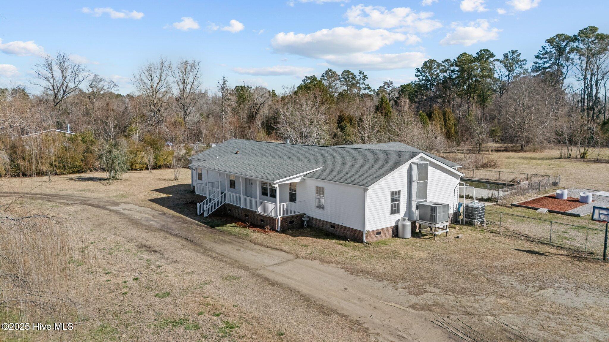 1600 Cool Springs Road Property Photo