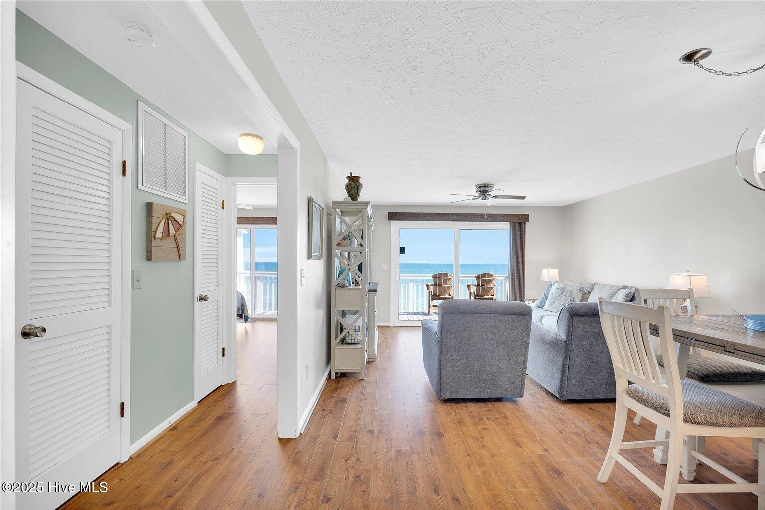 2112 Surfrider Court Property Photo 14