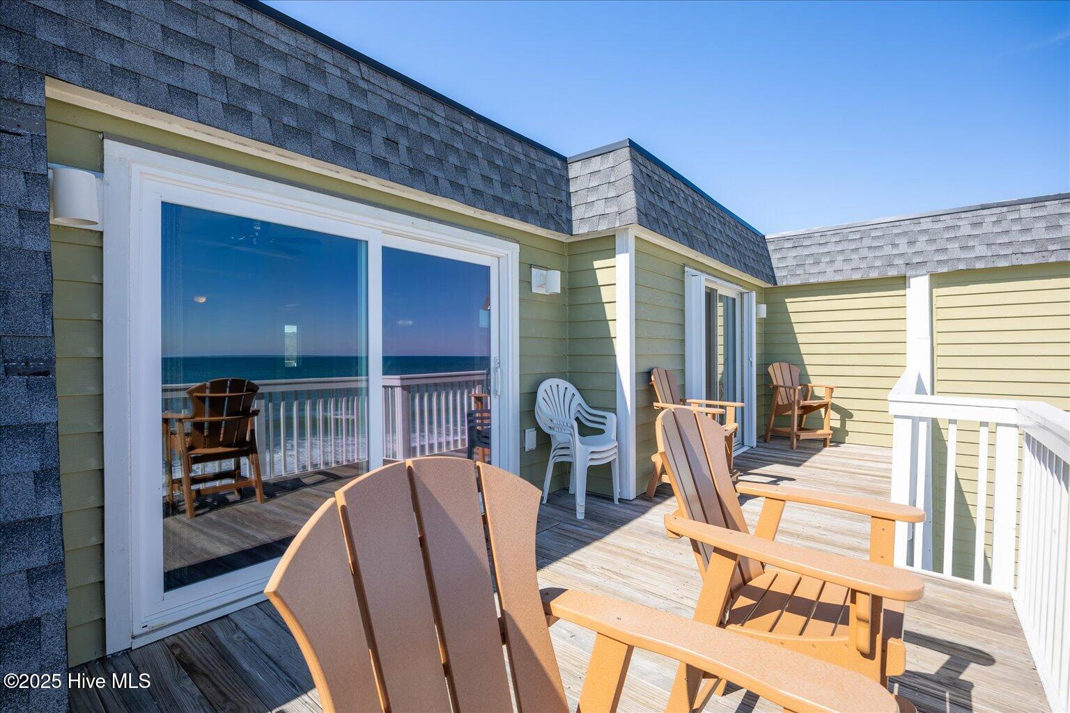 2112 Surfrider Court Property Photo 21