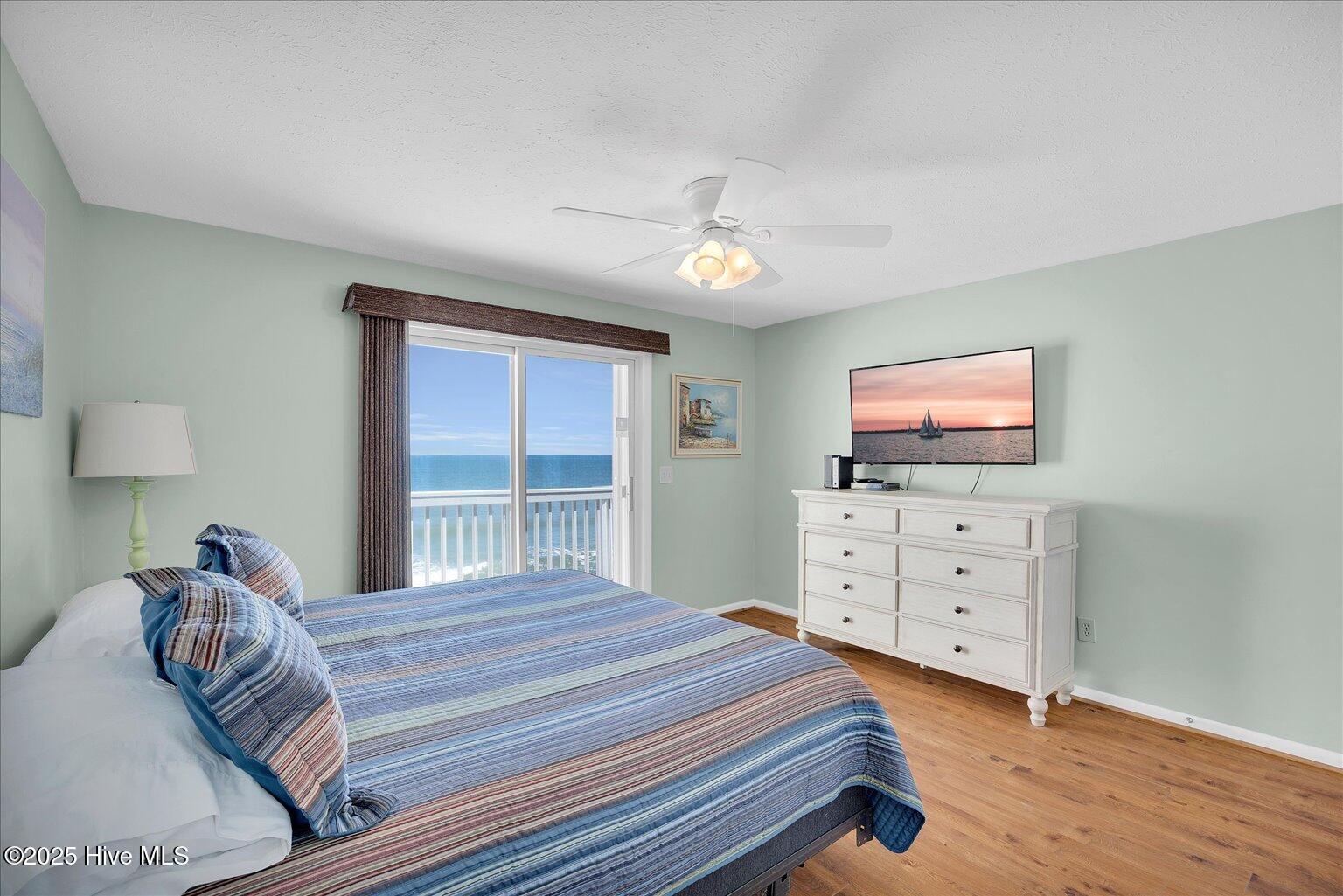 2112 Surfrider Court Property Photo 25