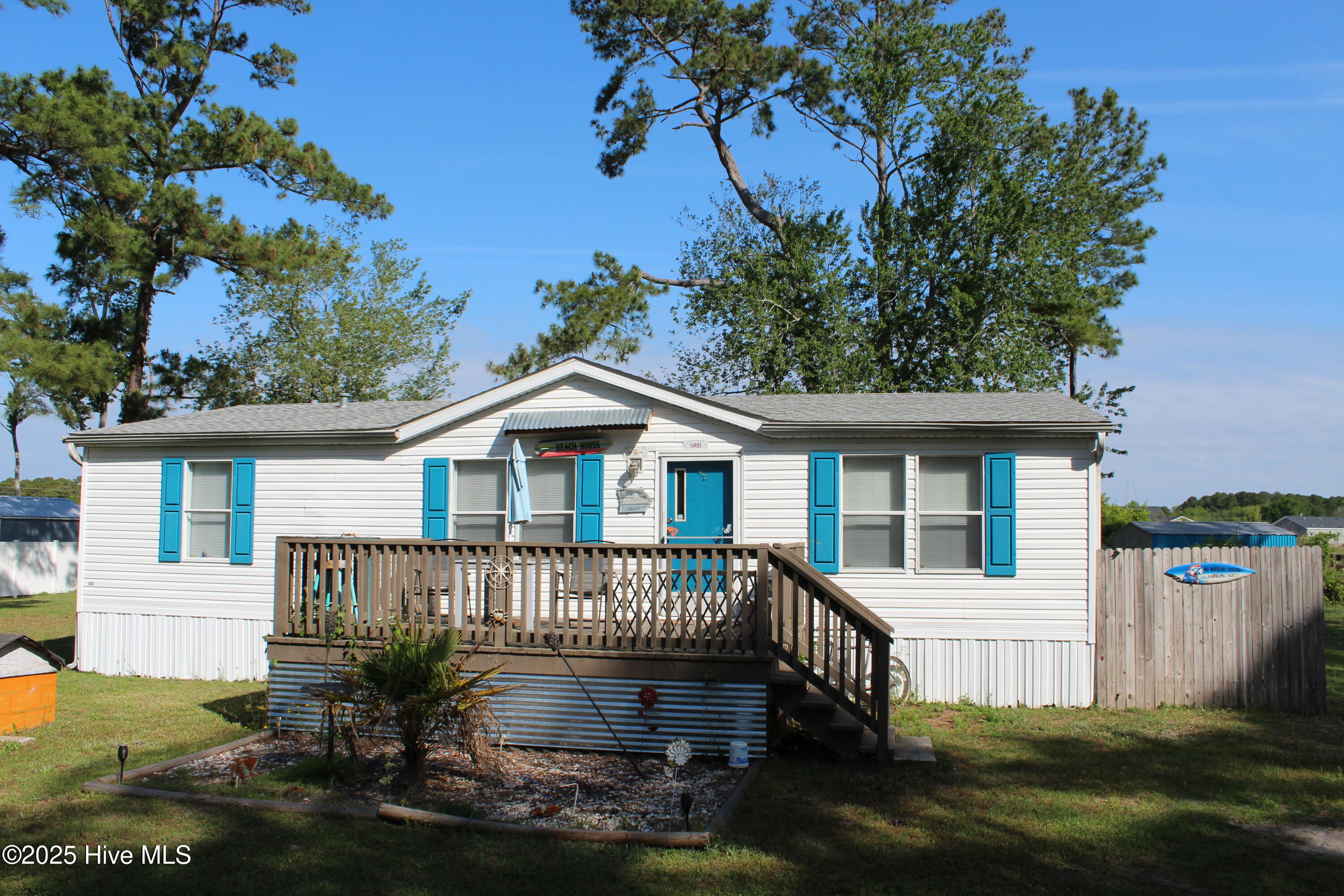 938 Stanland Street Property Photo 1