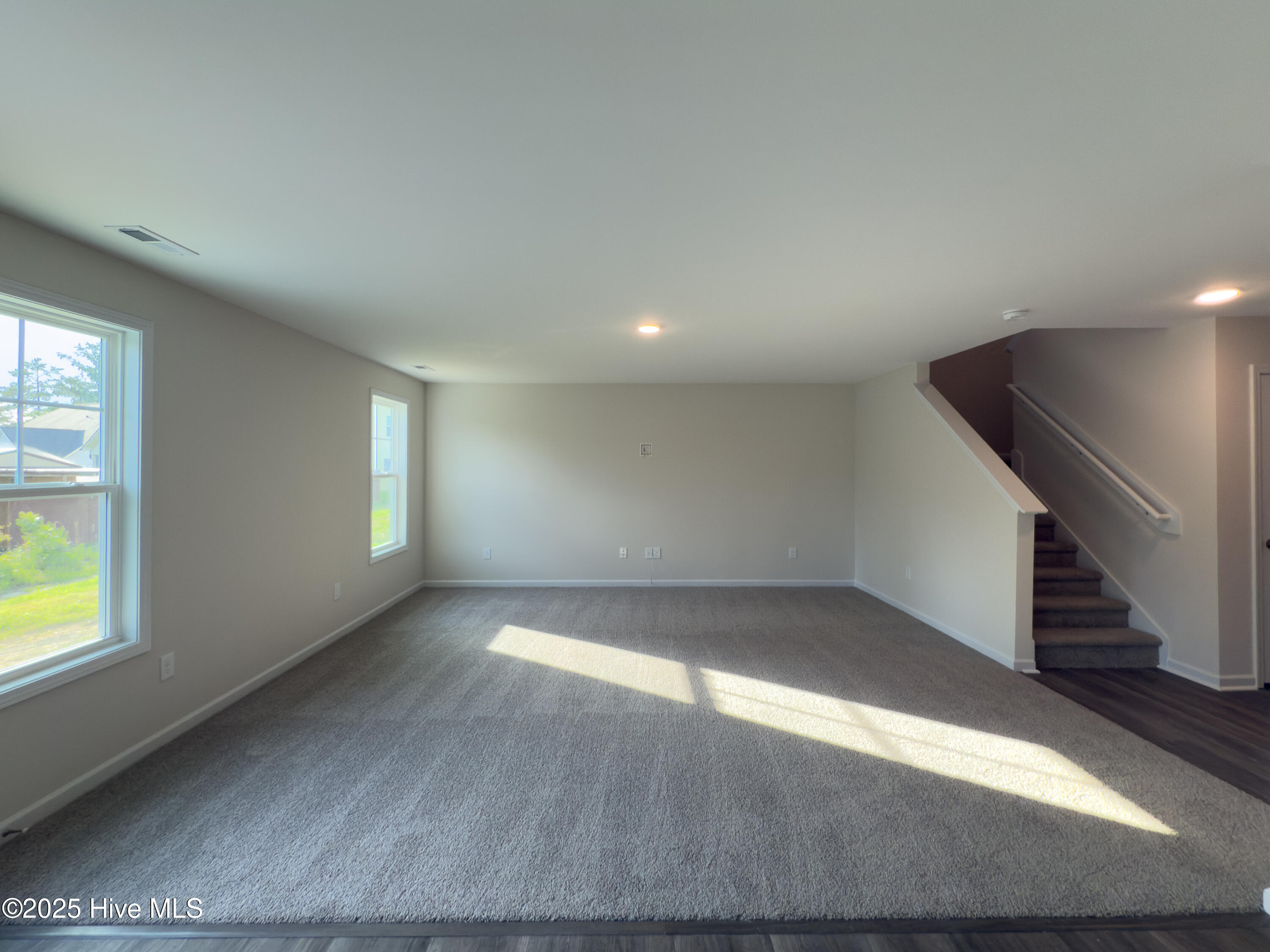 2149 Purebred Circle Property Photo 3
