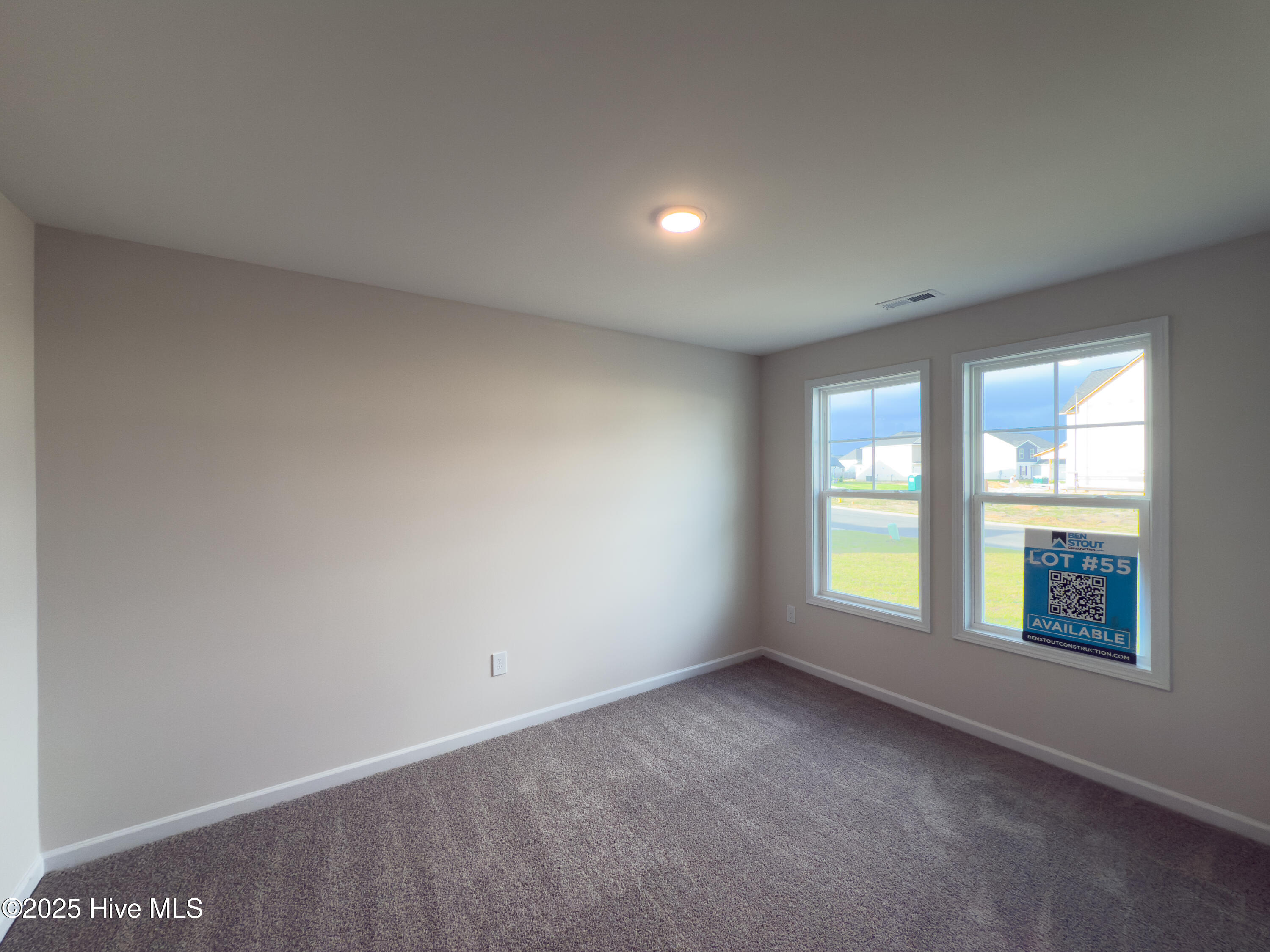 2149 Purebred Circle Property Photo 6
