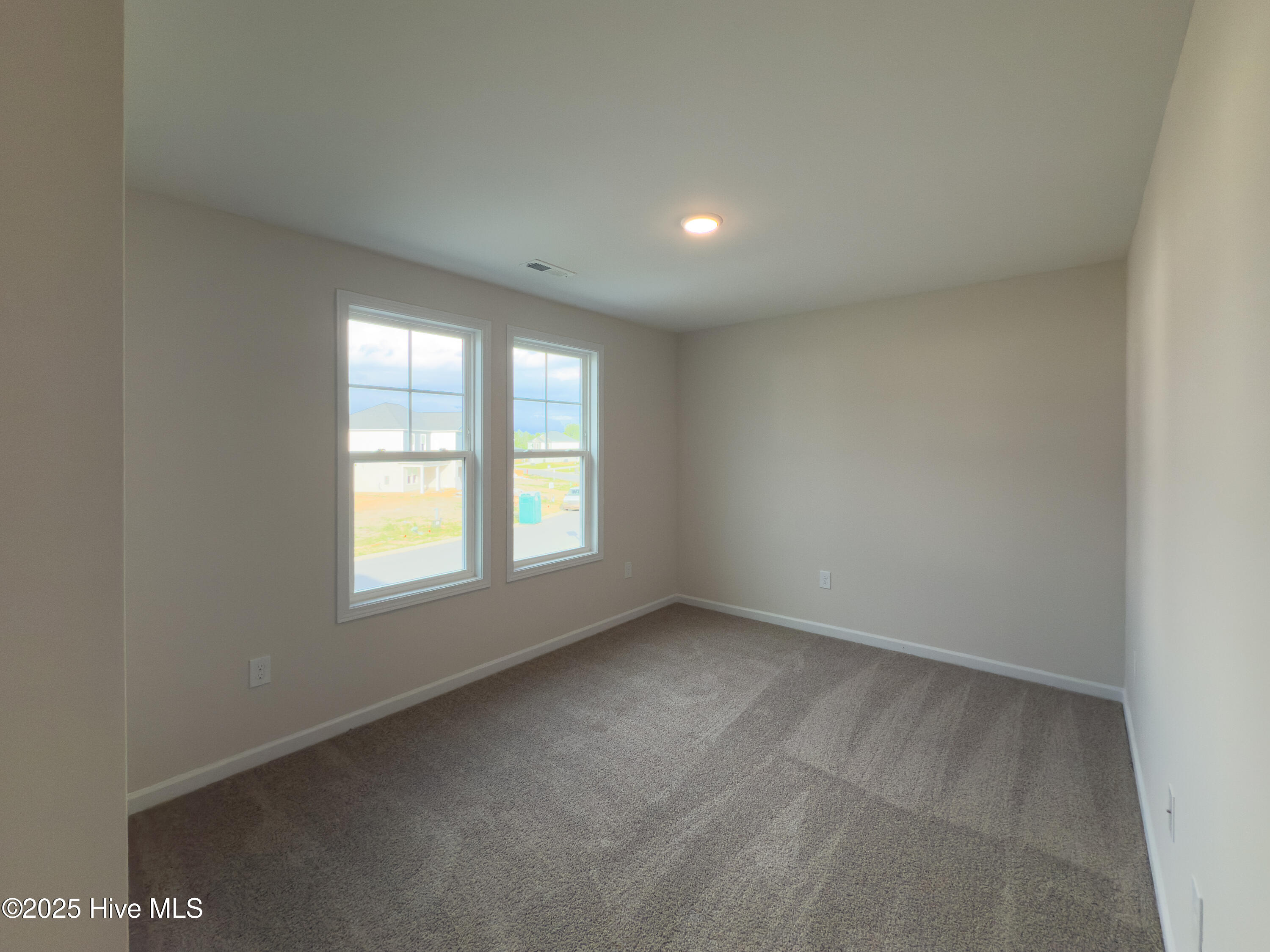 2149 Purebred Circle Property Photo 8