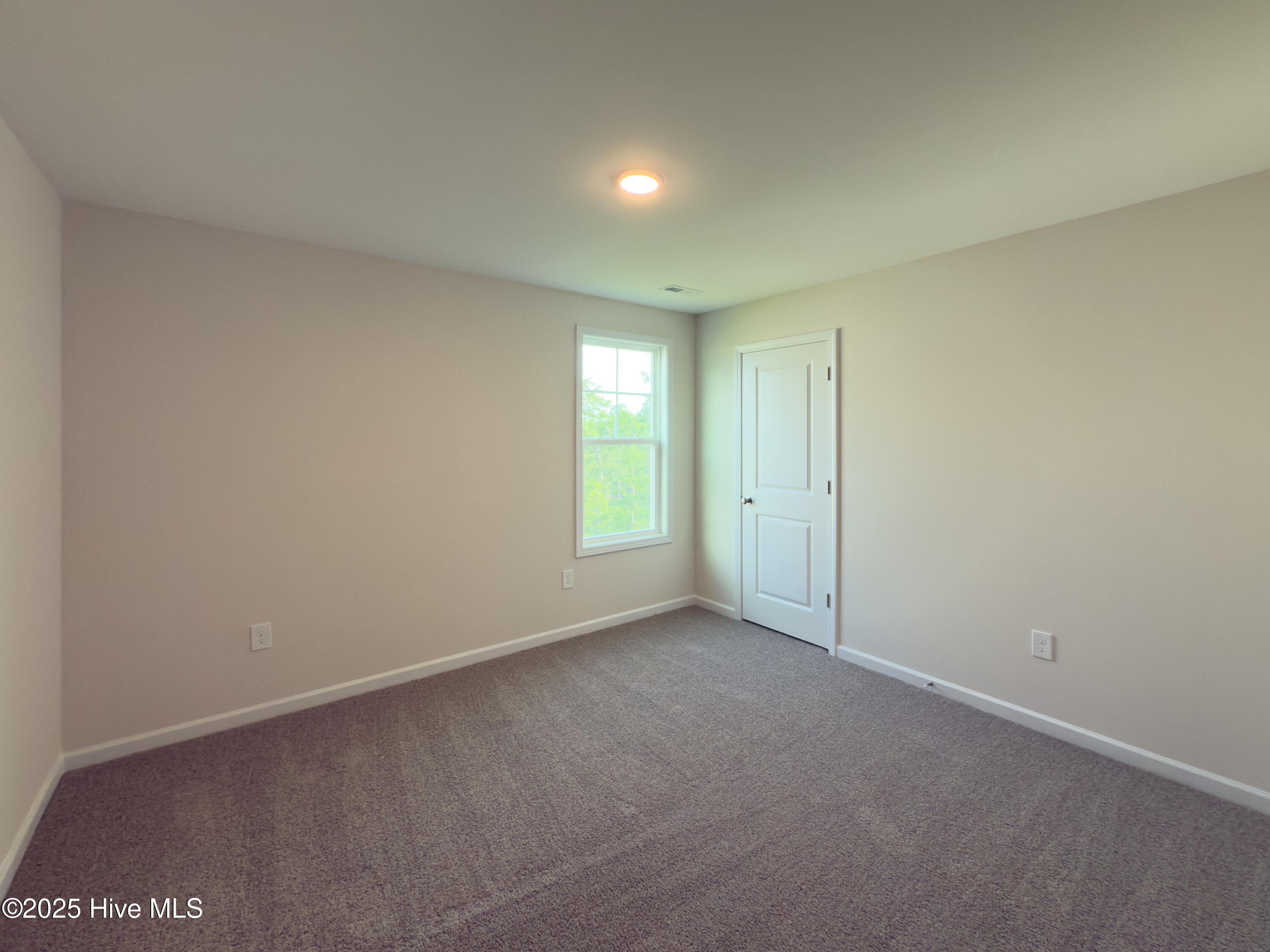 2149 Purebred Circle Property Photo 10