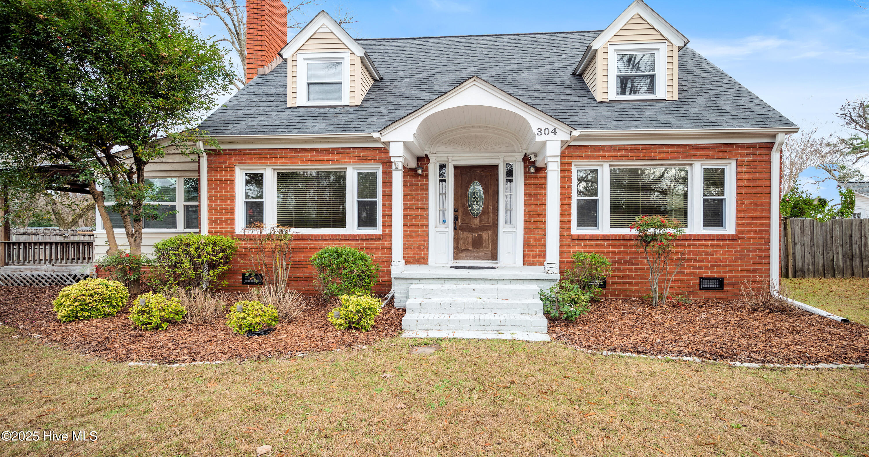 304 Mcreynolds Street Property Photo