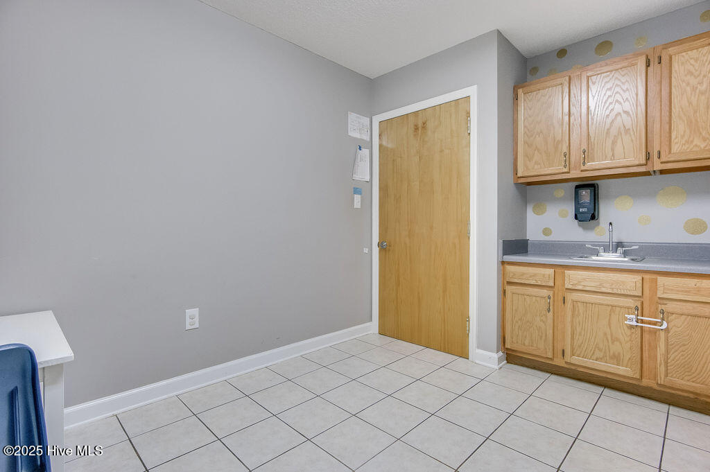 219 Station Street Property Photo 98
