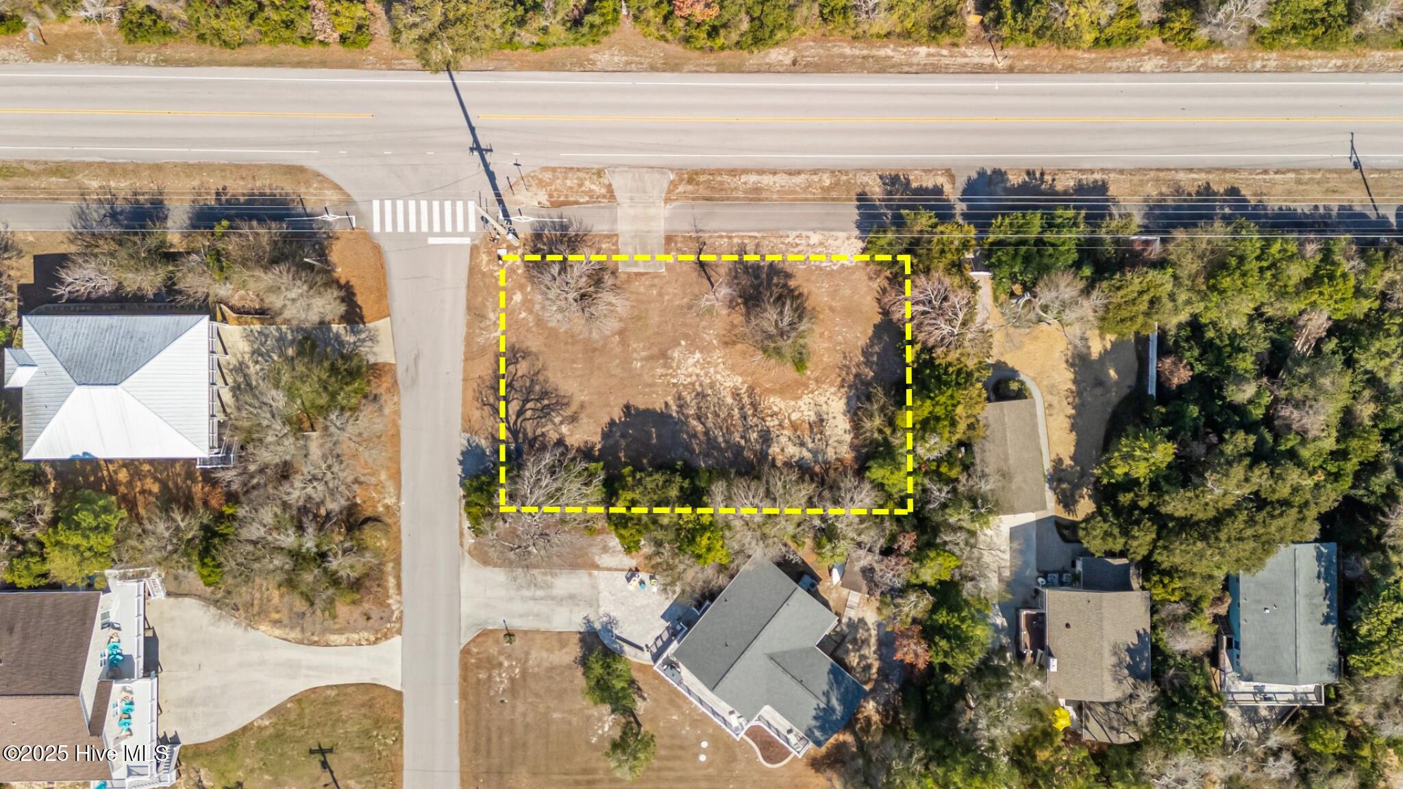 202 James Drive Property Photo 2