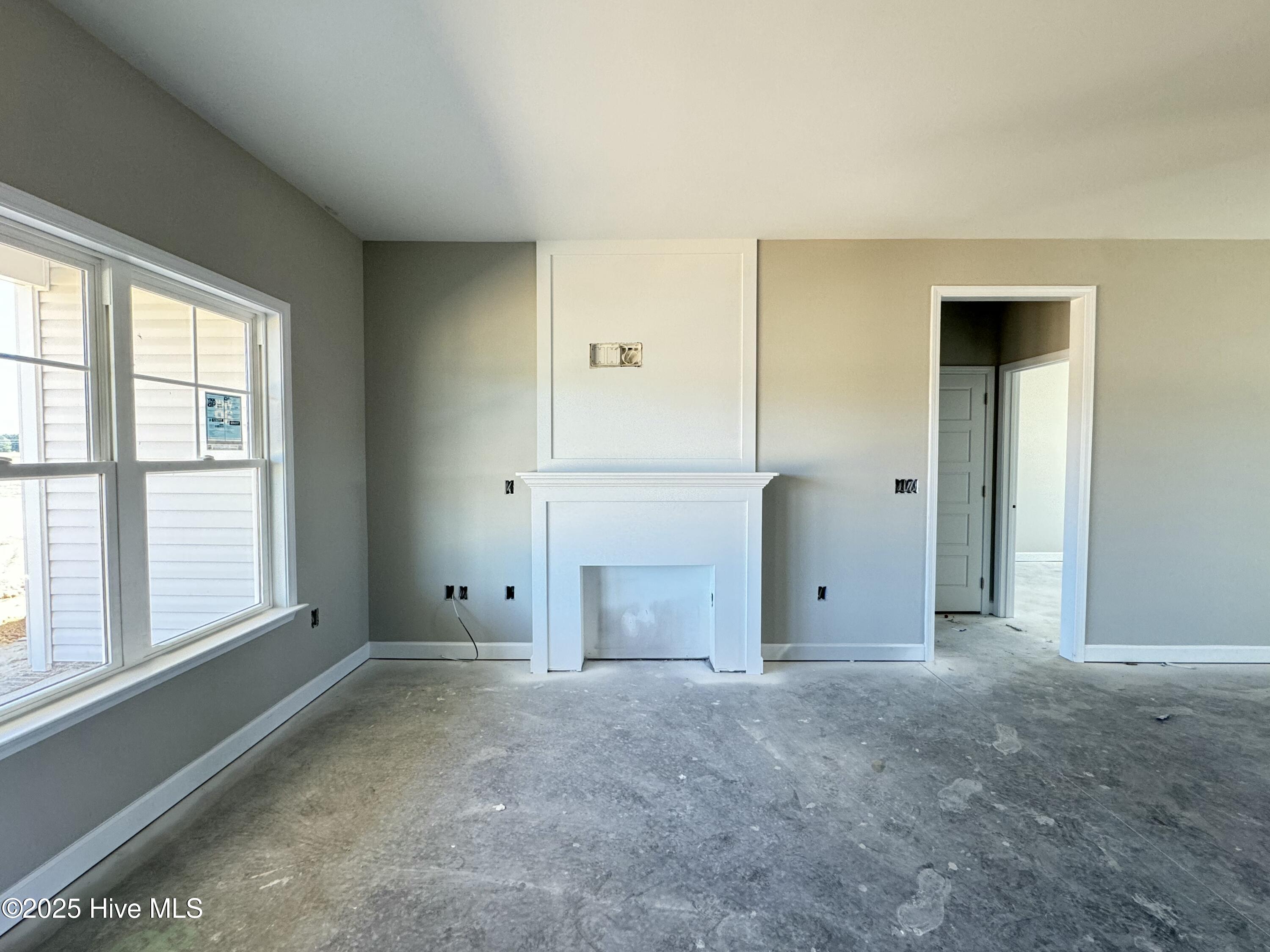 212 Dunbar Hill Drive Property Photo 8