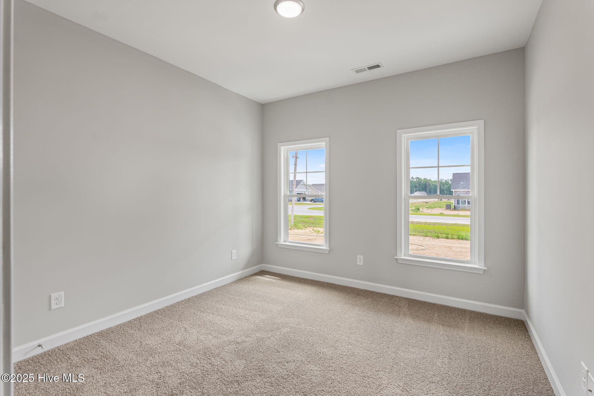 212 Dunbar Hill Drive Property Photo 24