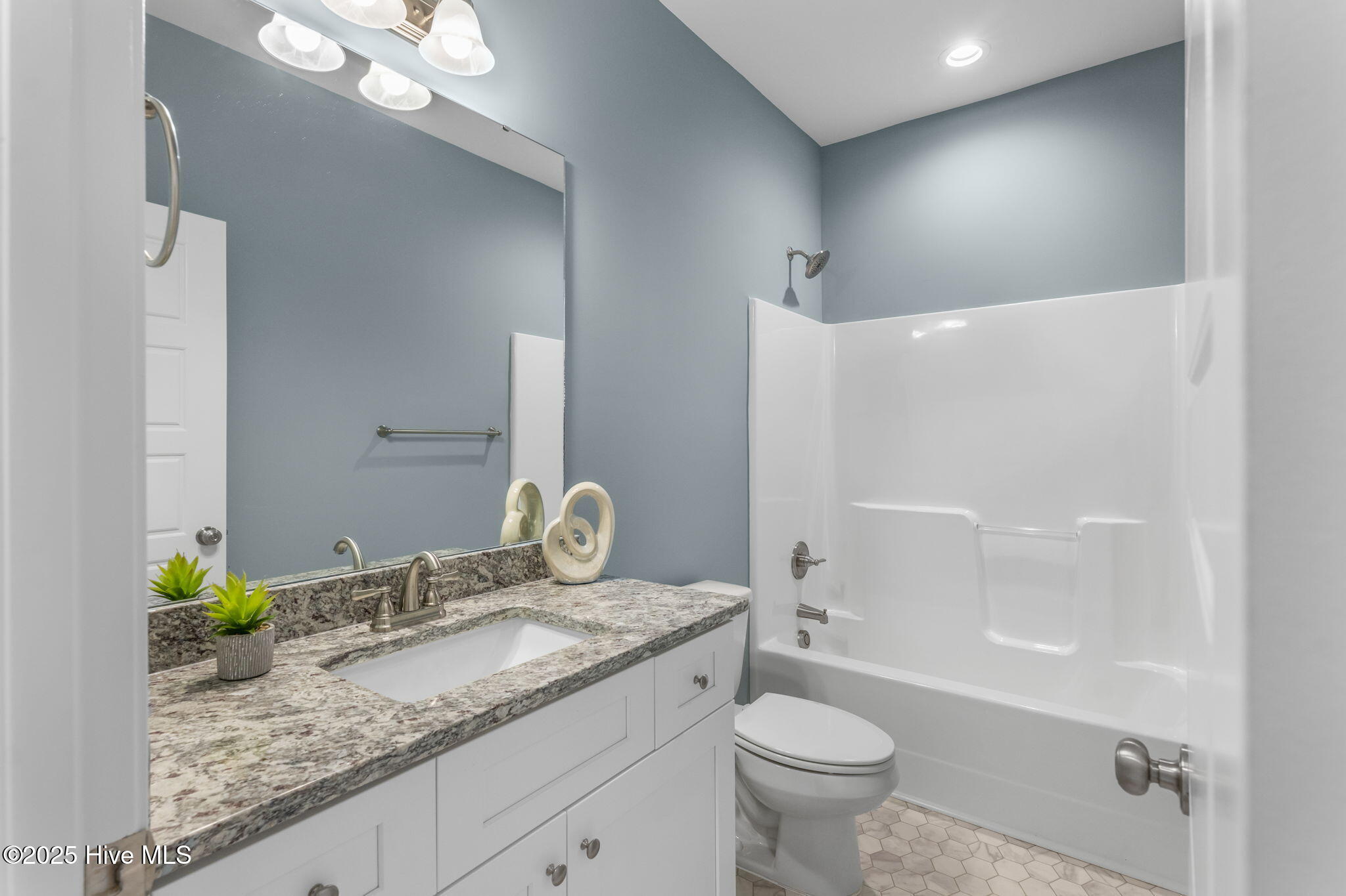 212 Dunbar Hill Drive Property Photo 26