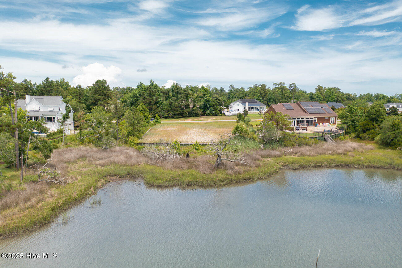 119 Waters Edge Drive Property Photo 6
