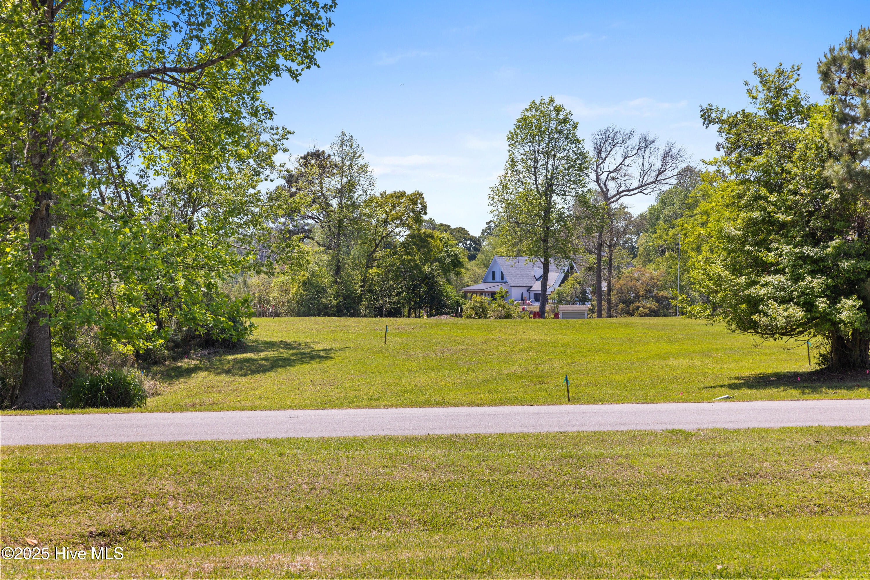 119 Waters Edge Drive Property Photo 15