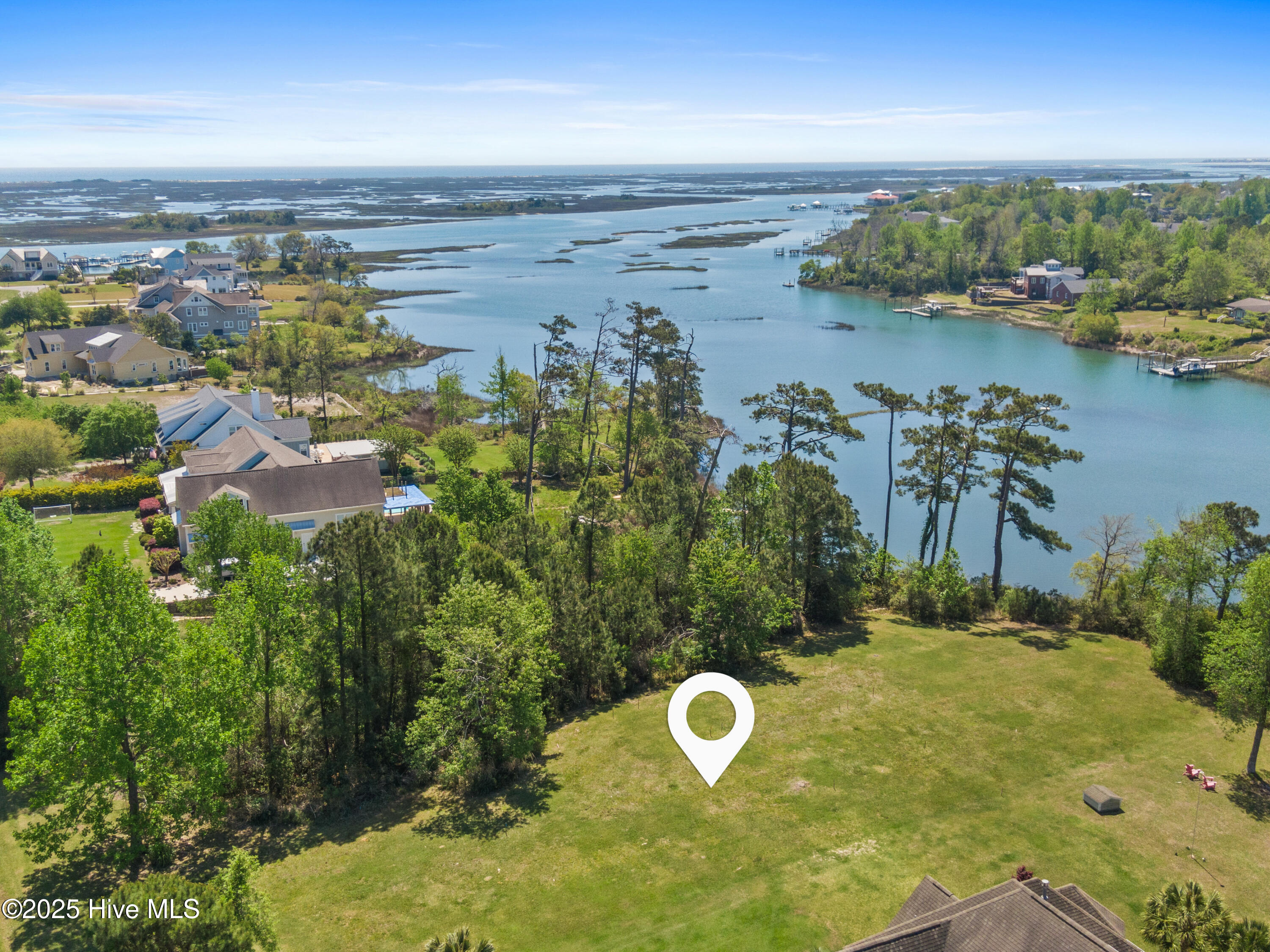 119 Waters Edge Drive Property Photo 17