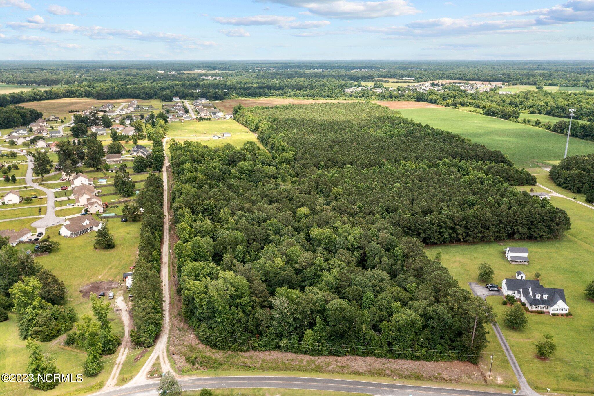 218 Thomas Loop Road Property Photo 16