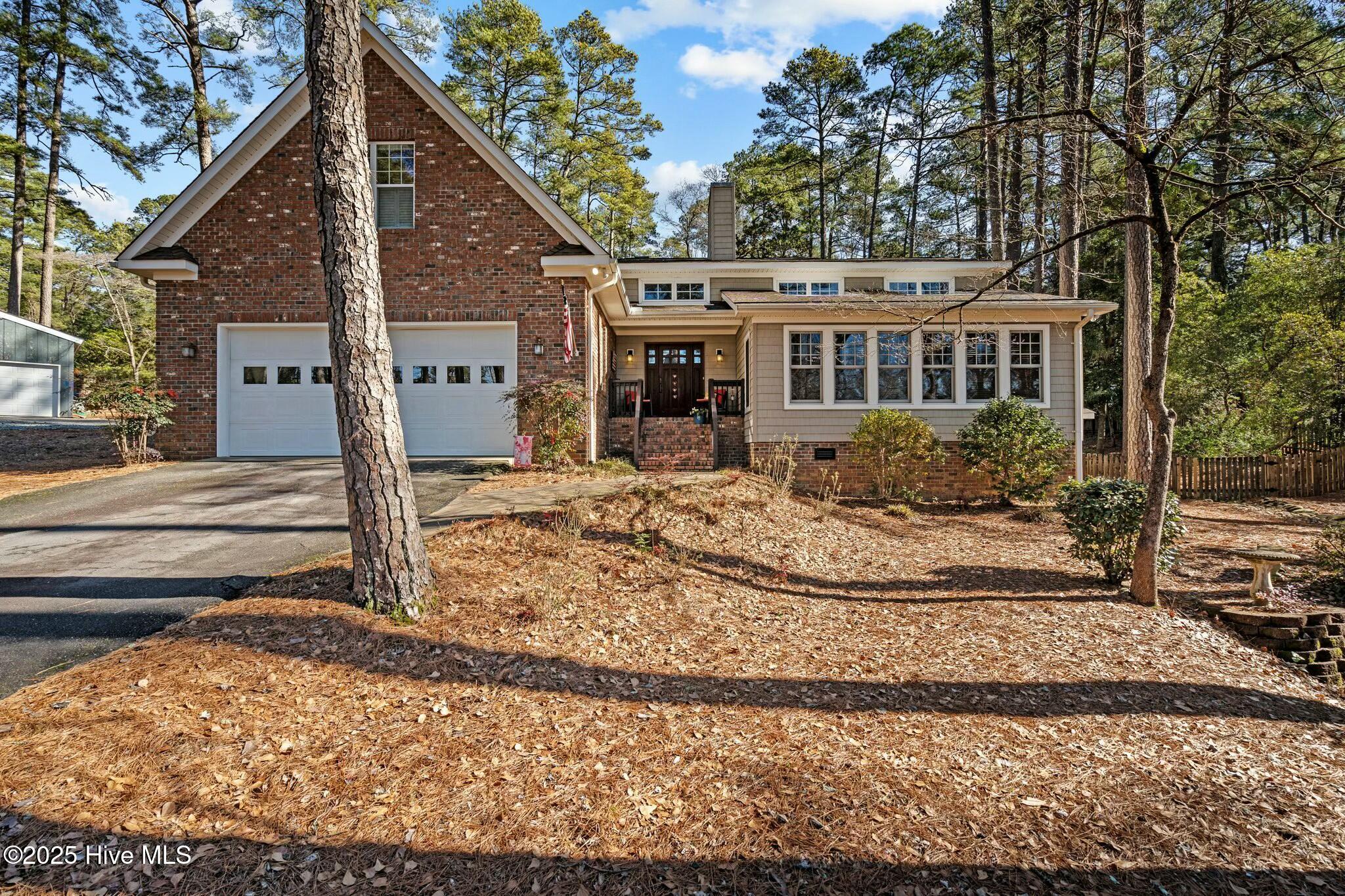 575 S Valley Road Property Photo