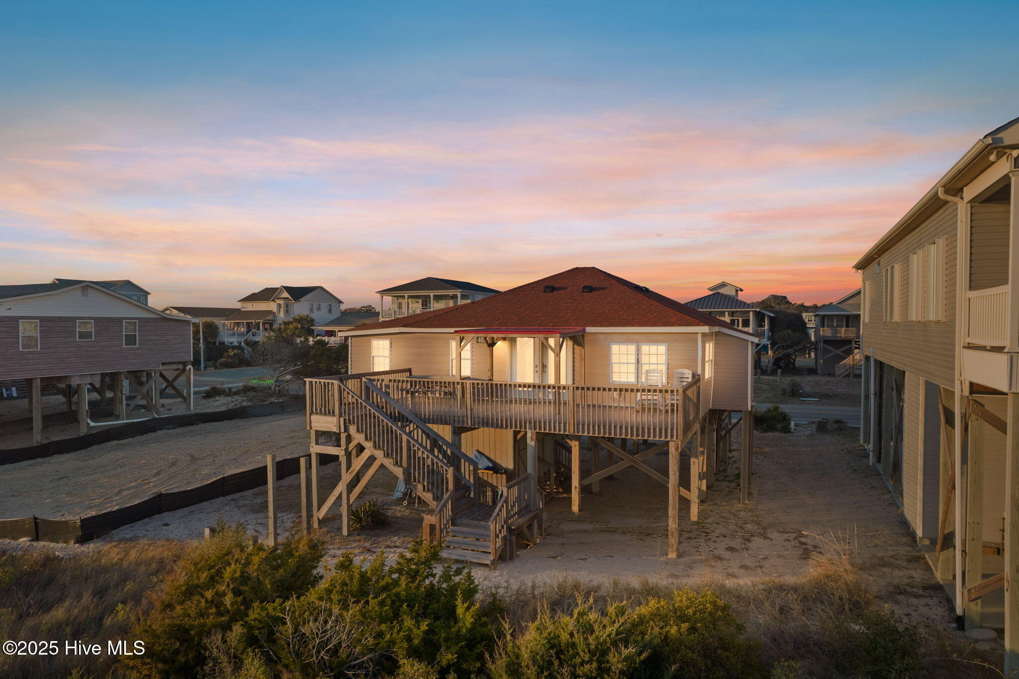 4025 E Beach Drive Property Photo