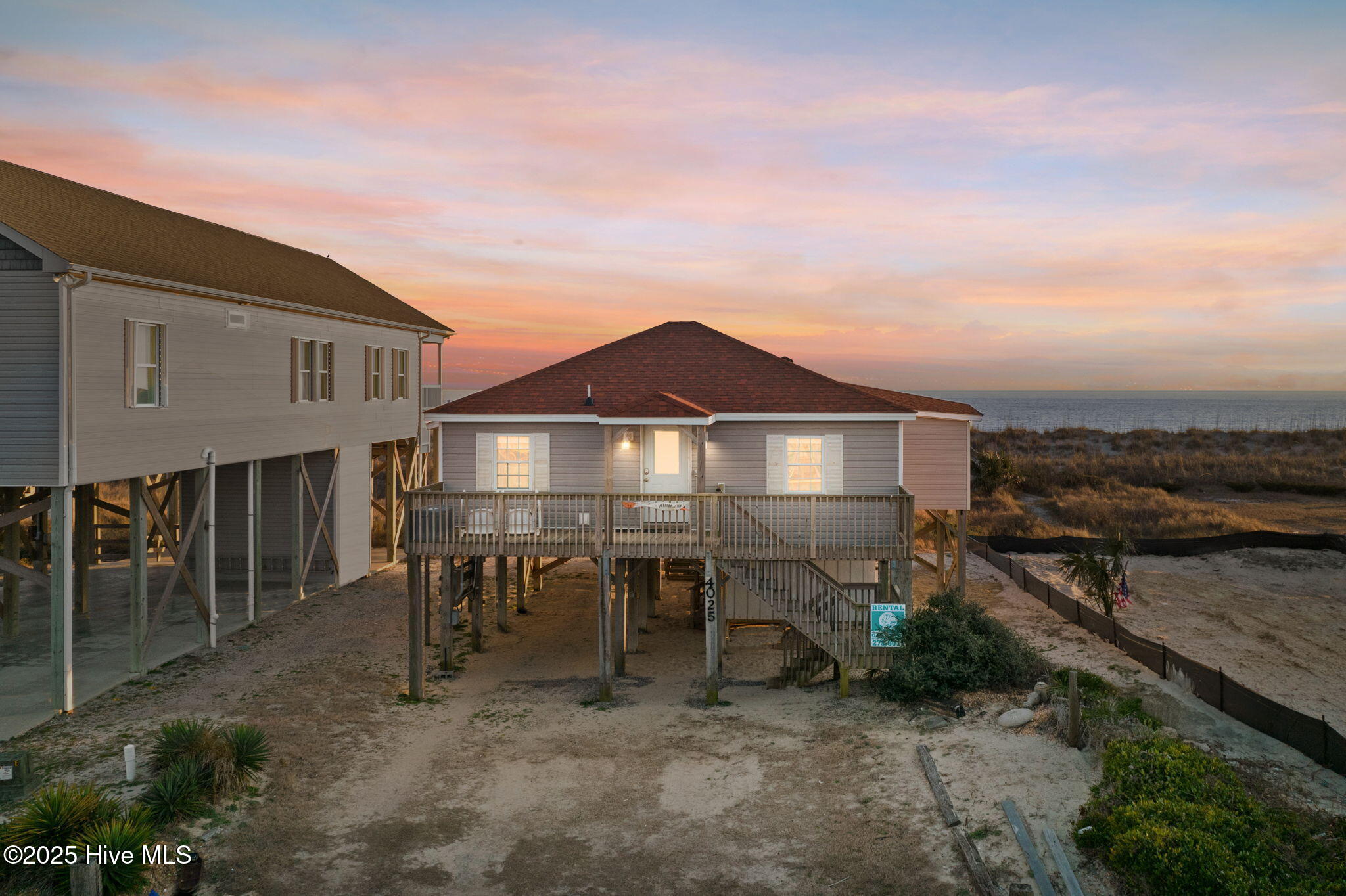 4025 E Beach Drive Property Photo 2