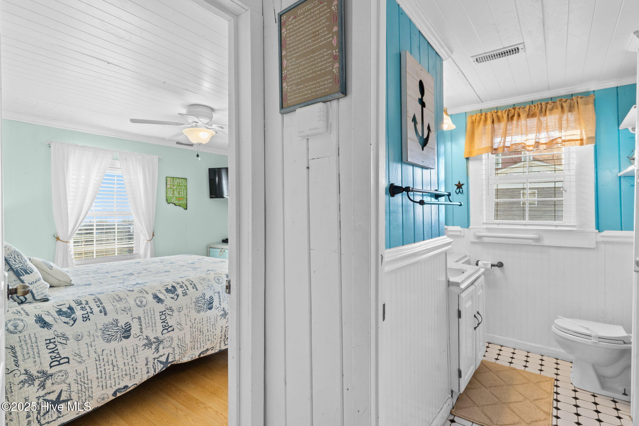 4025 E Beach Drive Property Photo 29