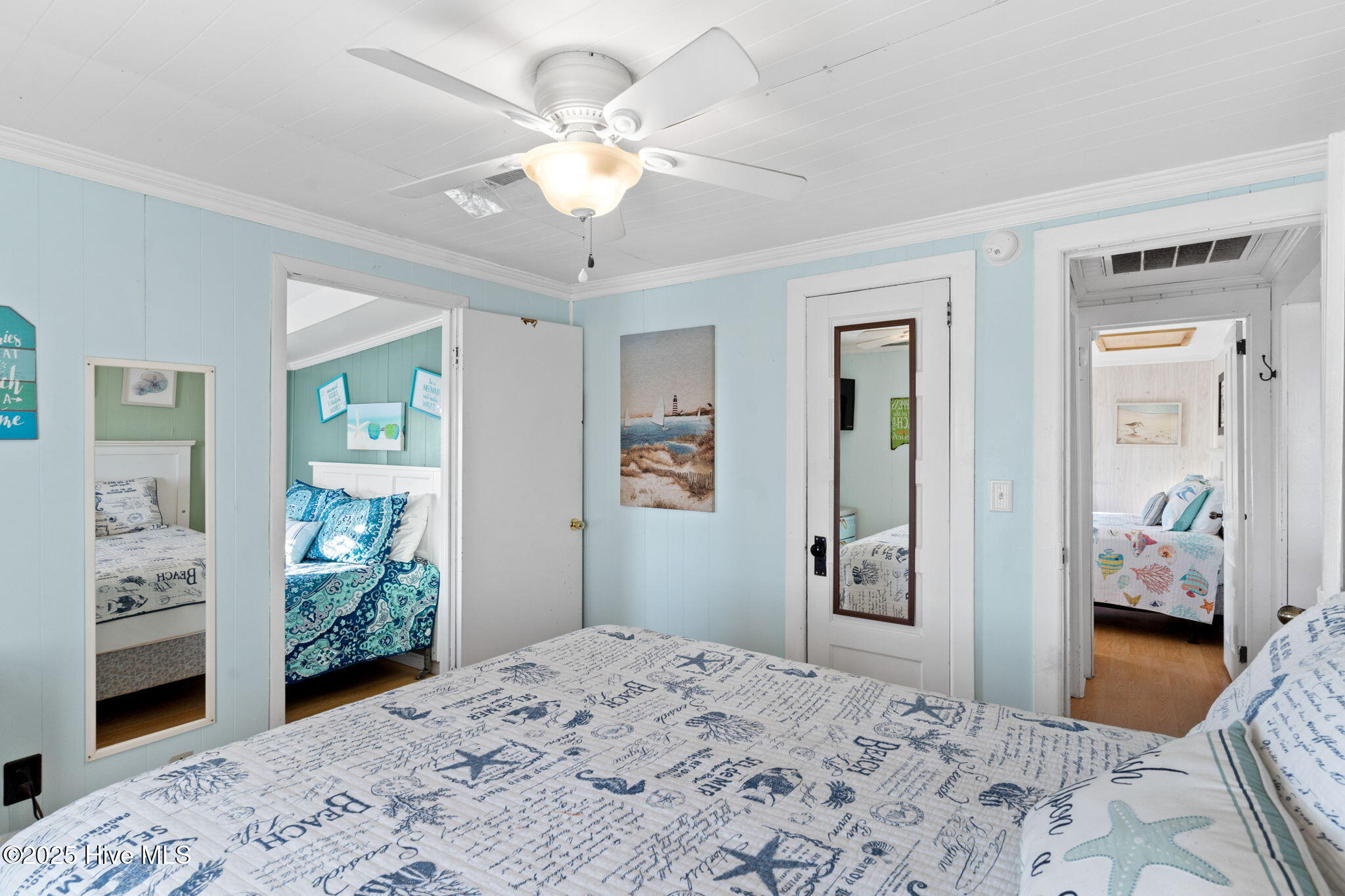4025 E Beach Drive Property Photo 33