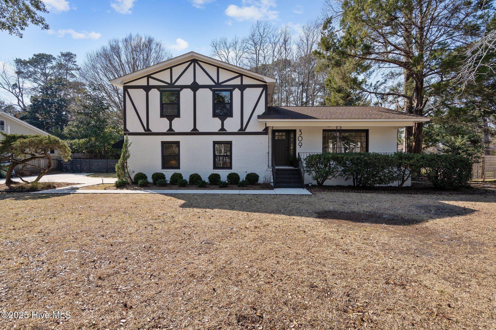 309 Buccaneer Road Property Photo 2