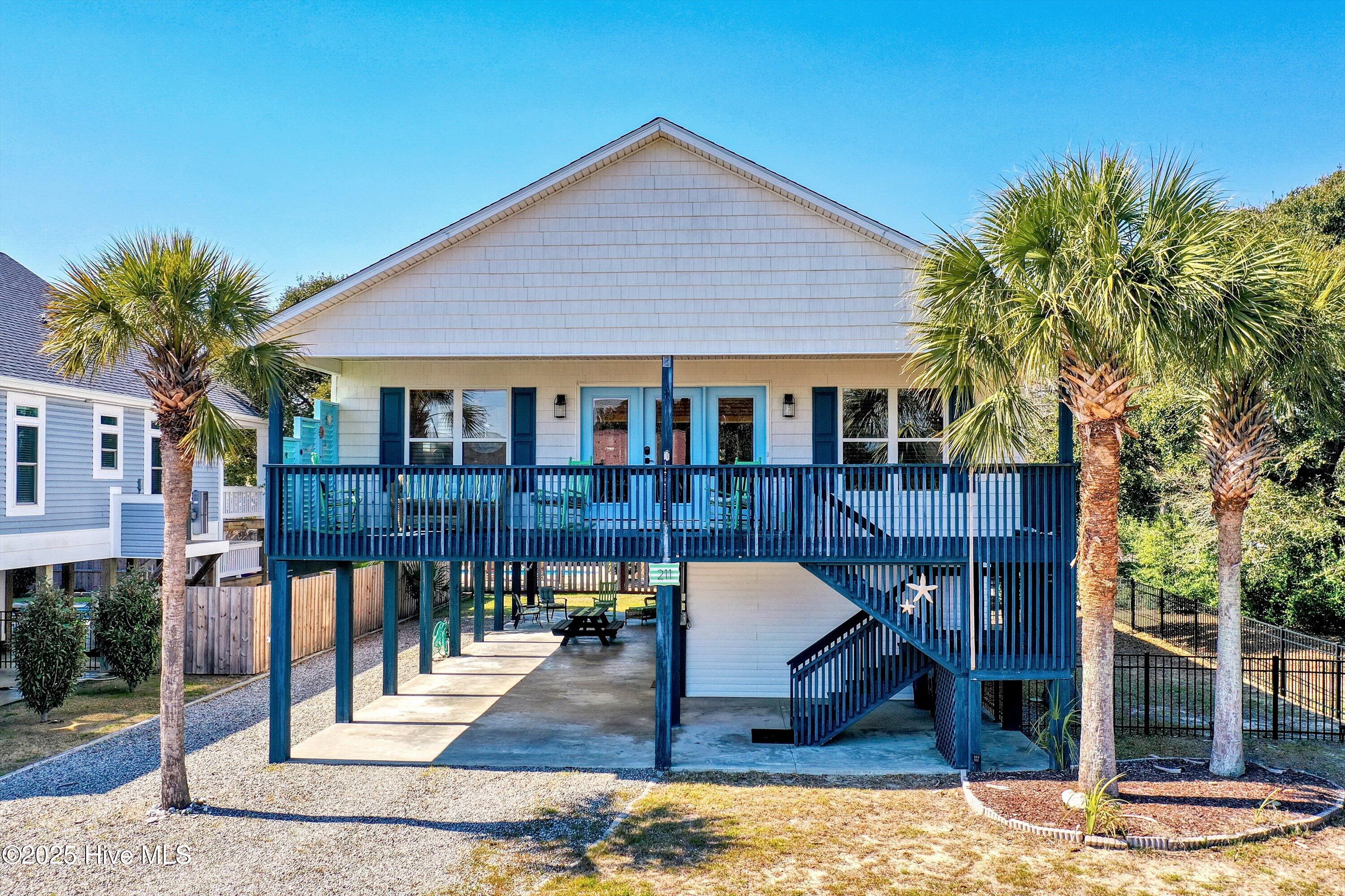 211 25th Place Property Photo