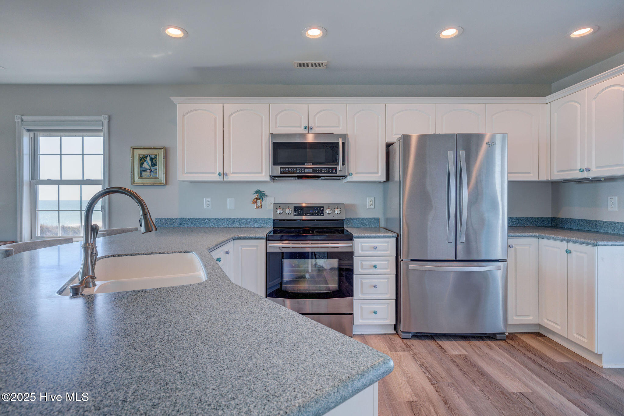 3764 Island Drive Property Photo 14